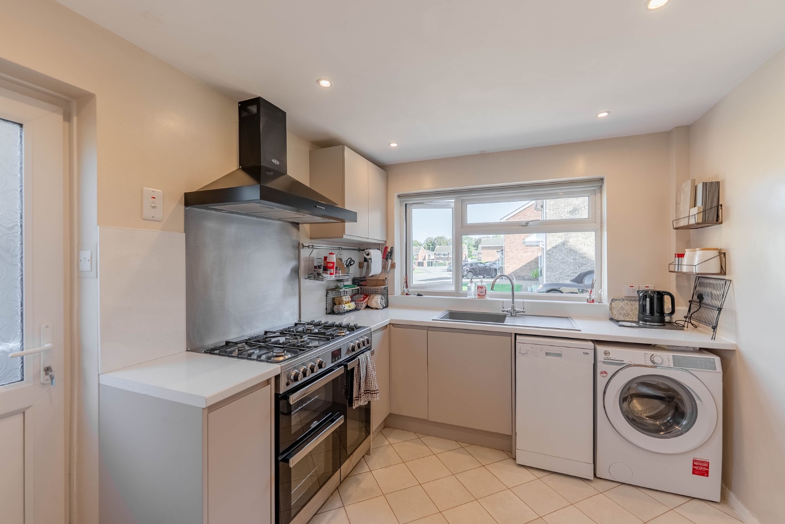 4 bed detached house for sale in Harvey Drive, Huntingdon  - Property Image 6