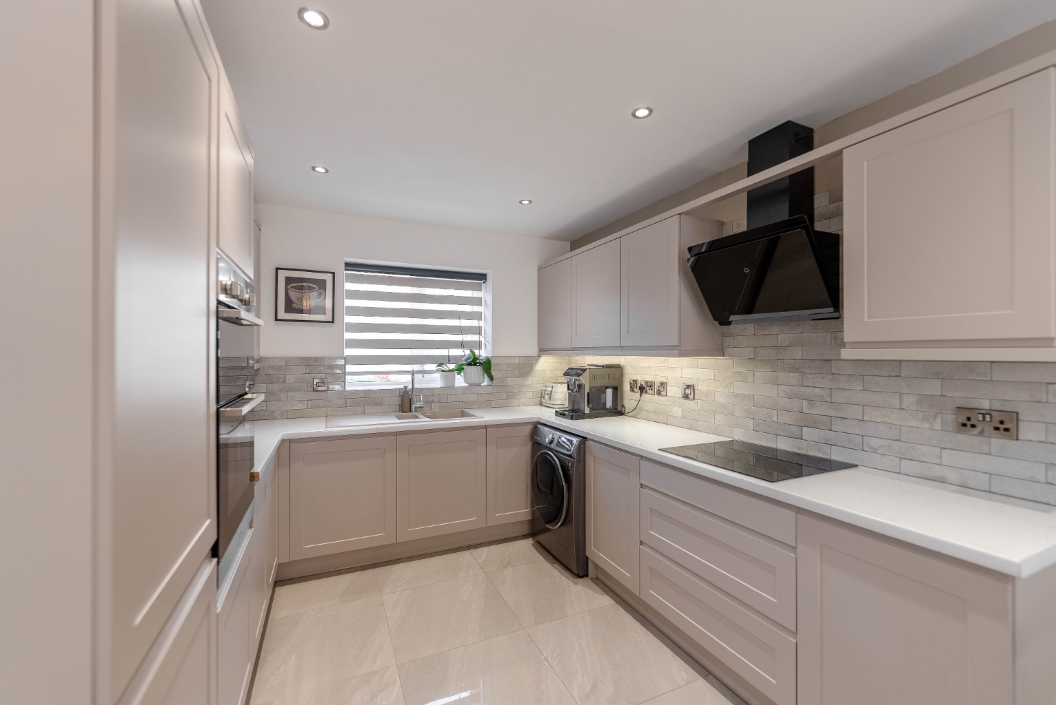 3 bed semi-detached house for sale in Meridian Close, Cambridgeshire  - Property Image 5