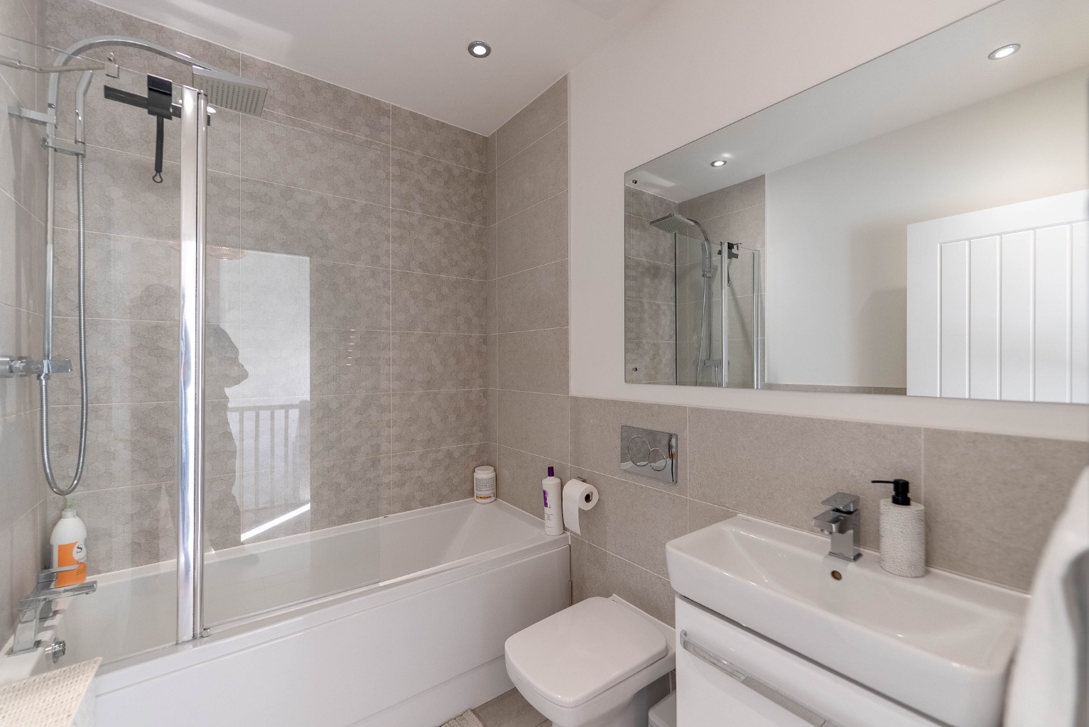 3 bed semi-detached house for sale in Meridian Close, Cambridgeshire  - Property Image 16