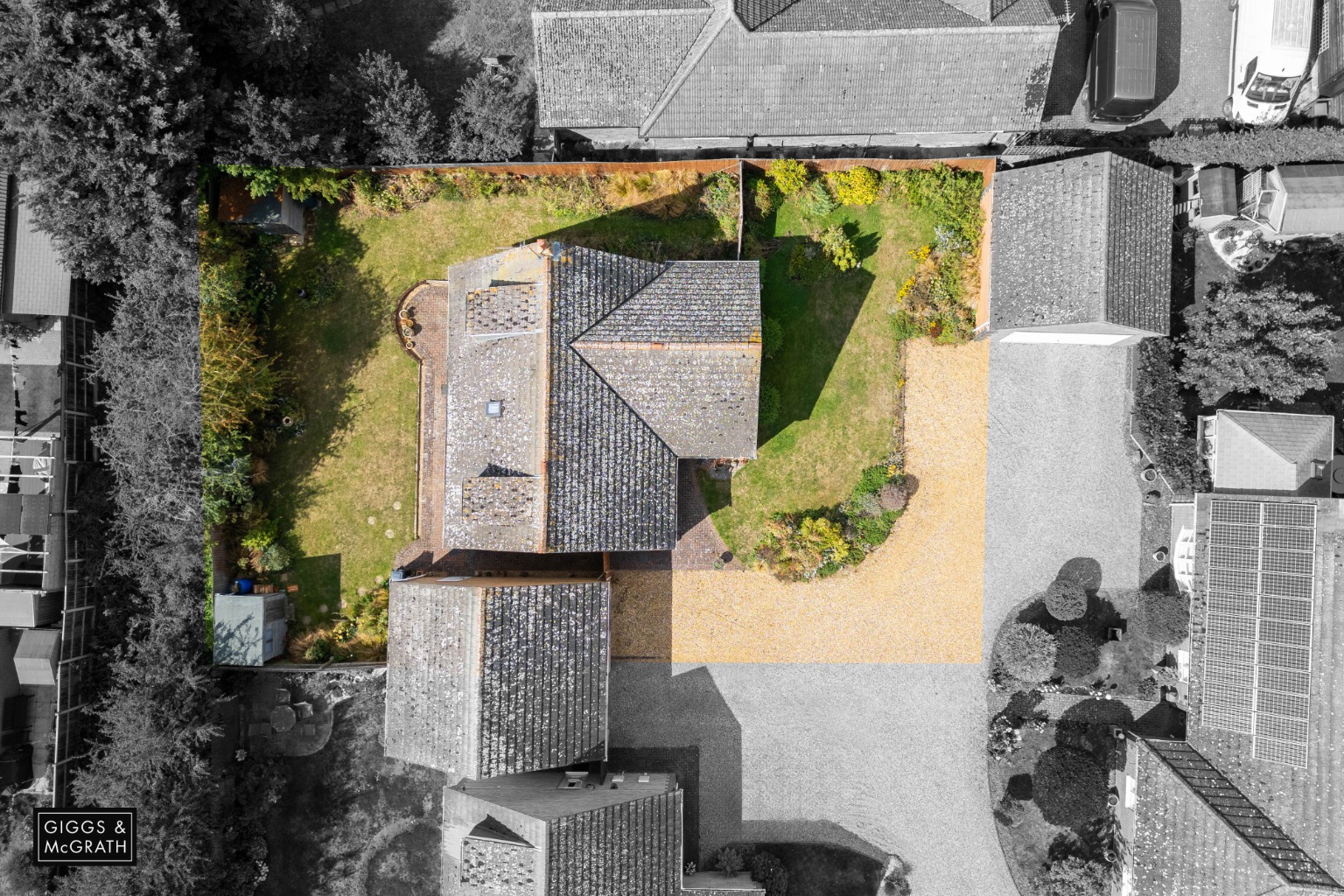 4 bed chalet for sale in Ash Close, Huntingdon 3