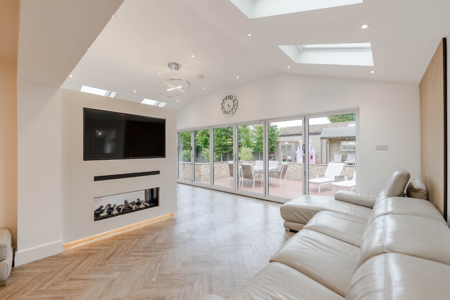 4 bed detached bungalow for sale in Alconbury, Cambridgeshire  - Property Image 5