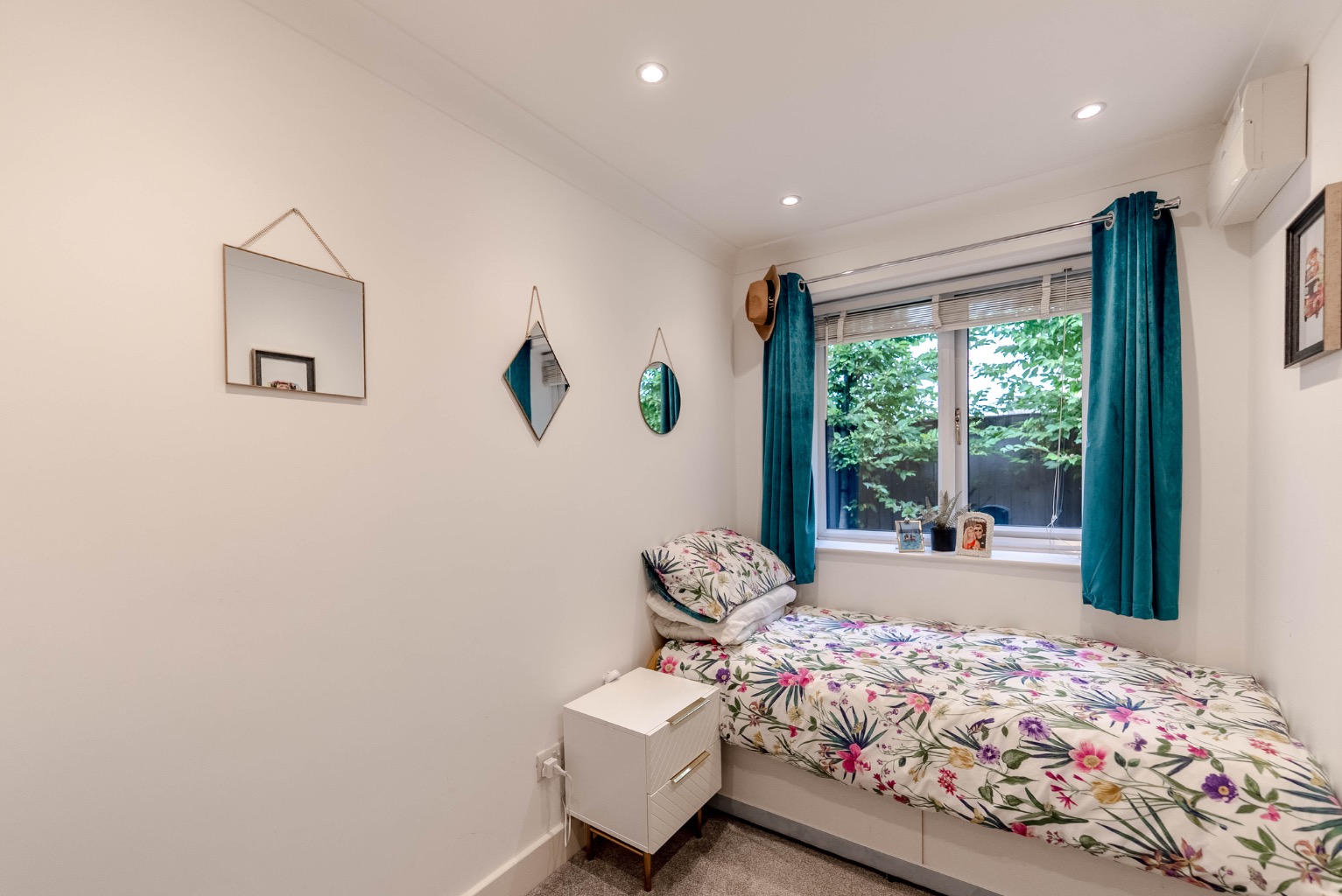 4 bed detached bungalow for sale in Alconbury, Cambridgeshire  - Property Image 19