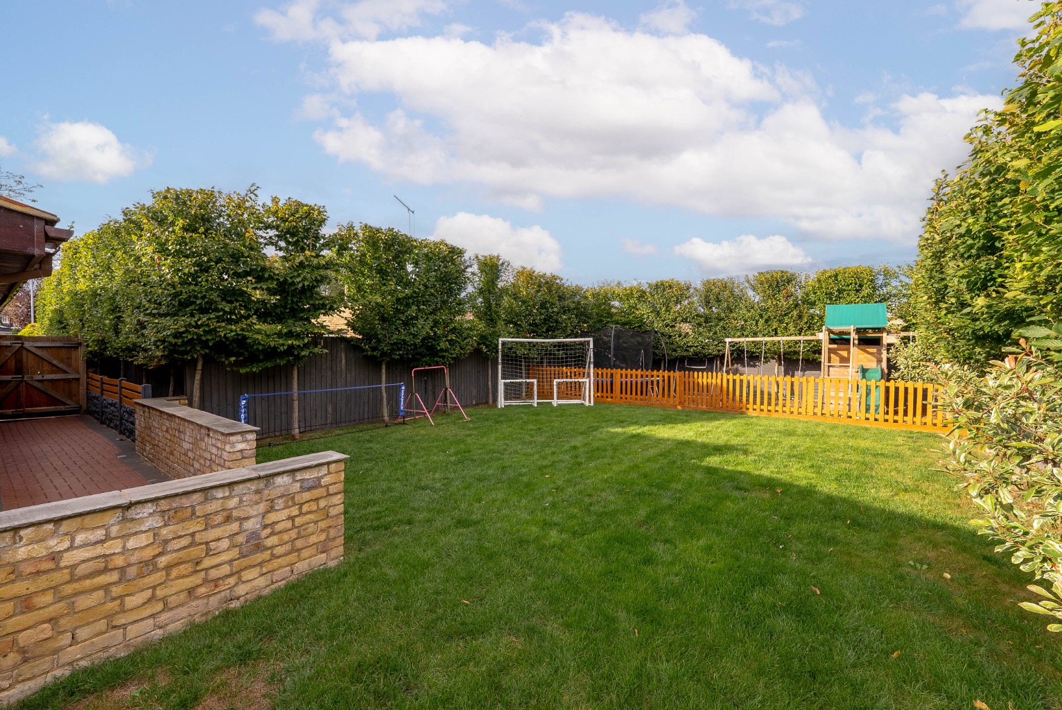 4 bed detached bungalow for sale in Alconbury, Cambridgeshire  - Property Image 23