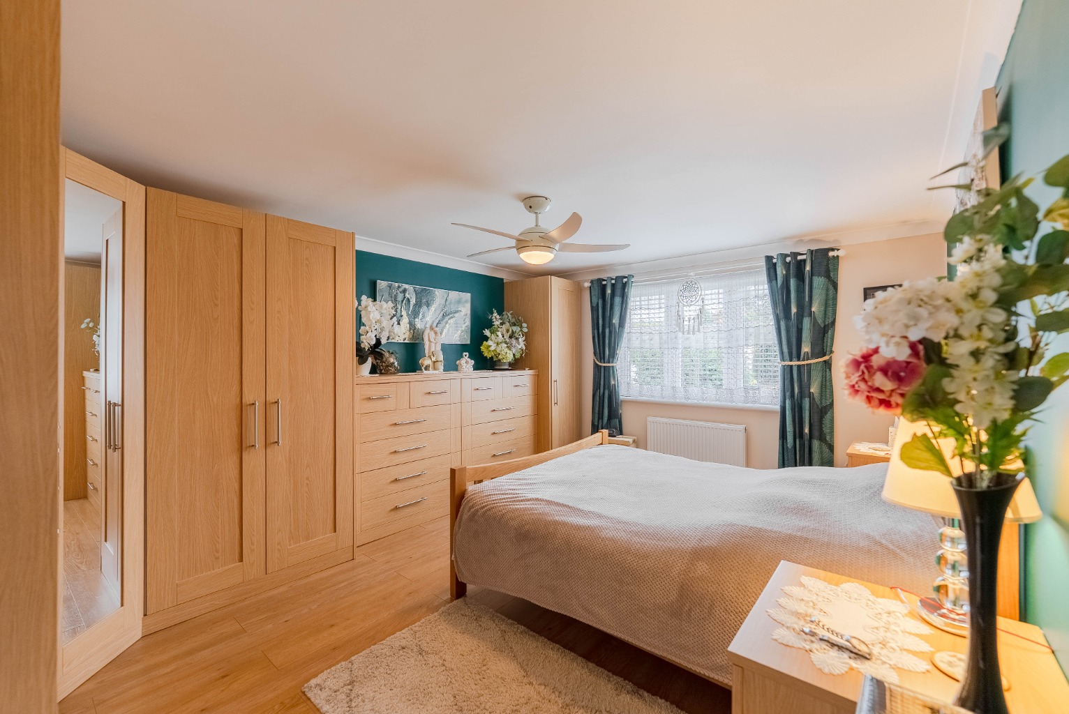 4 bed detached bungalow for sale in Butts Close, Cambridgeshire  - Property Image 6