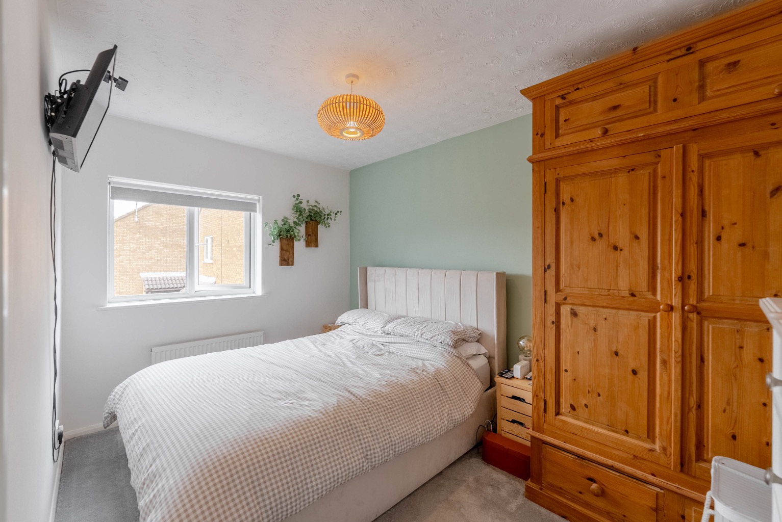 3 bed end of terrace house for sale in Godmanchester, Cambridgeshire  - Property Image 9