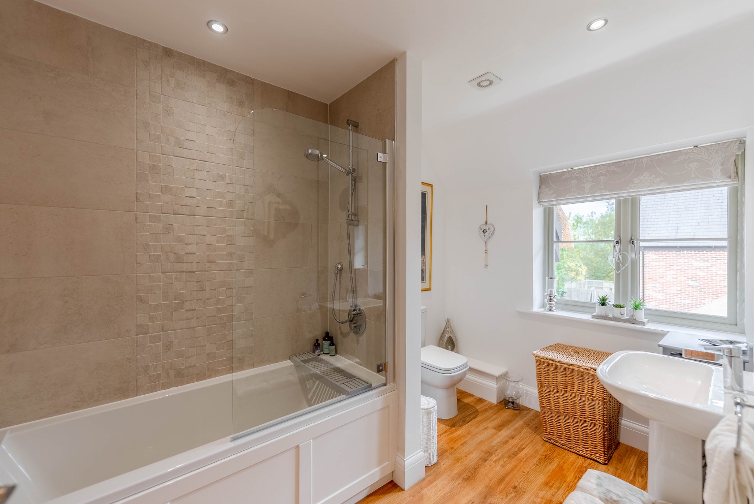 3 bed detached house for sale in The Green, Huntingdon 12