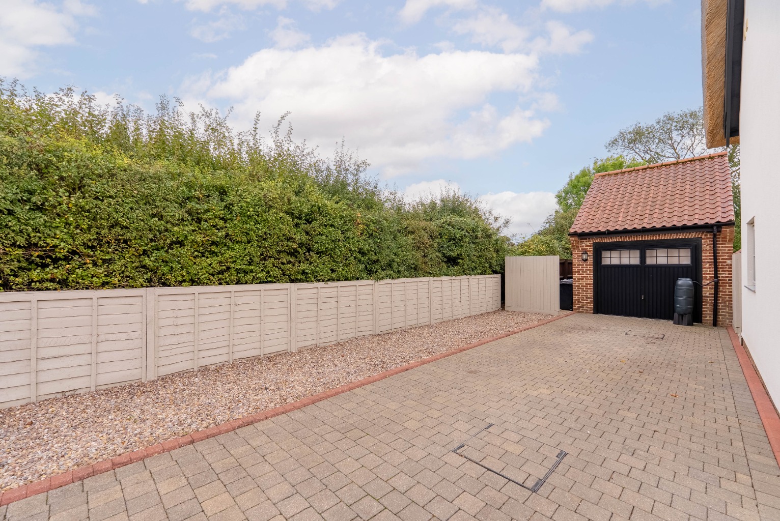 3 bed detached house for sale in The Green, Huntingdon 16