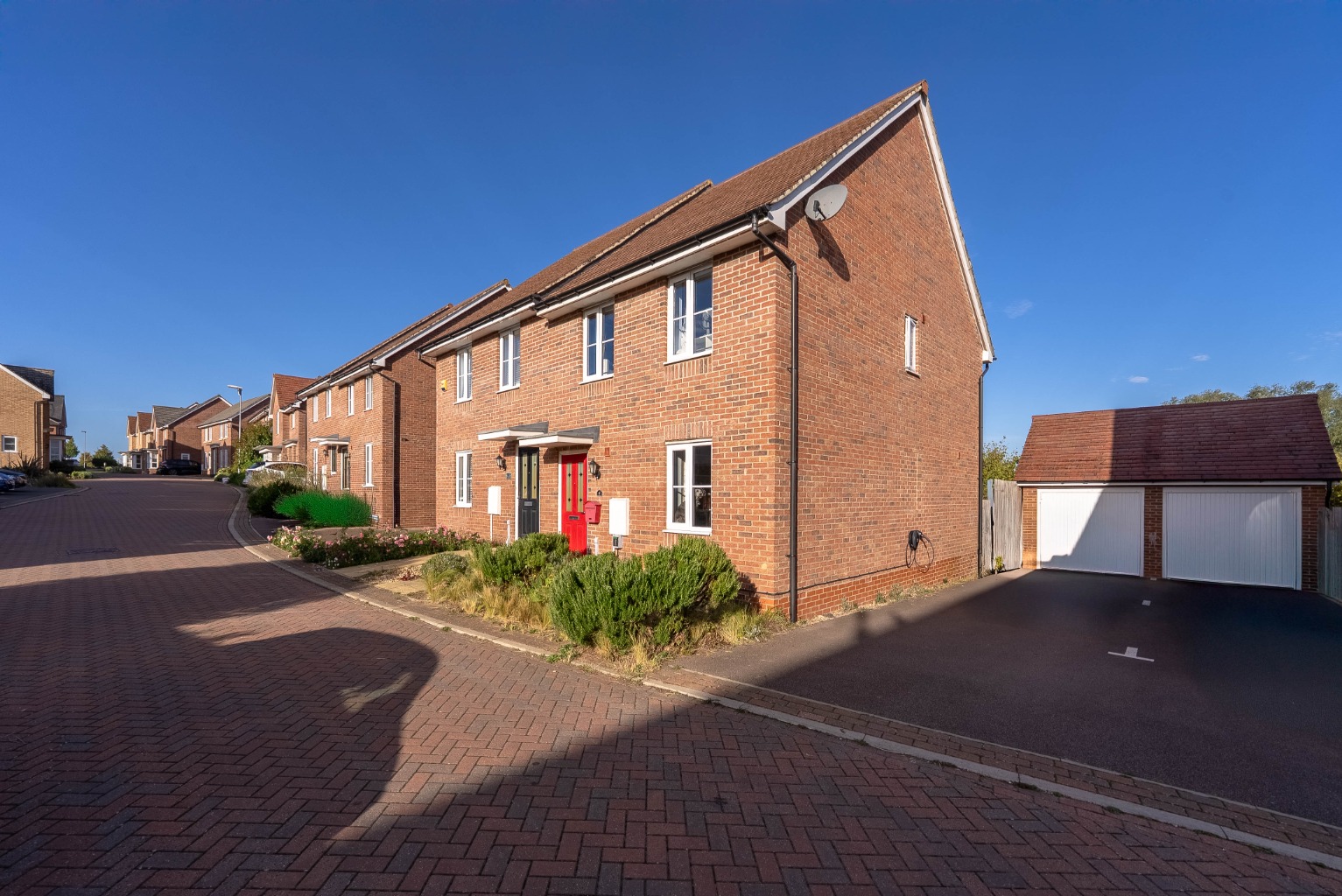 3 bed semi-detached house for sale in St John's Lane, Cambridge 13