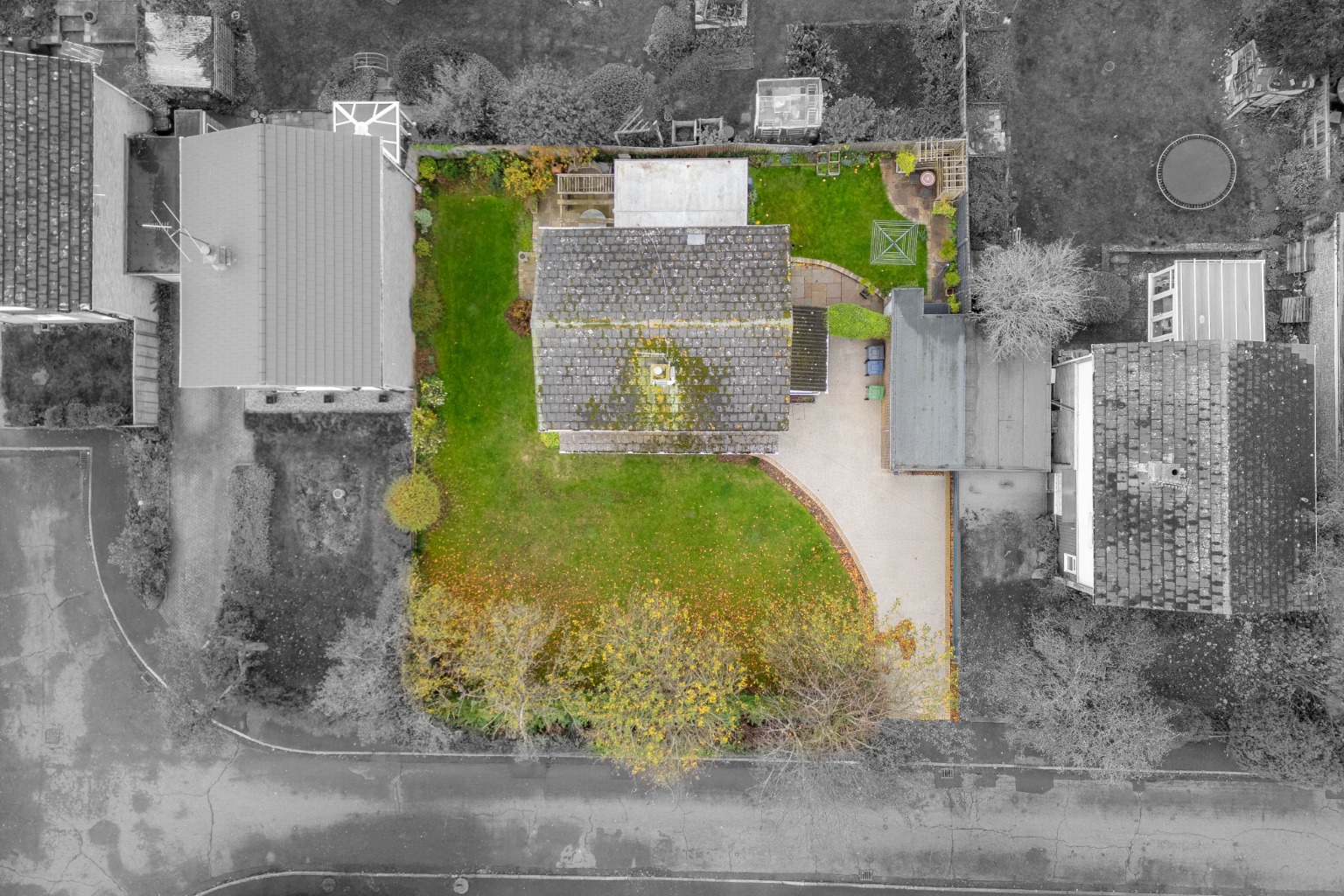 3 bed detached house for sale in Langley Way, Cambridgeshire  - Property Image 4