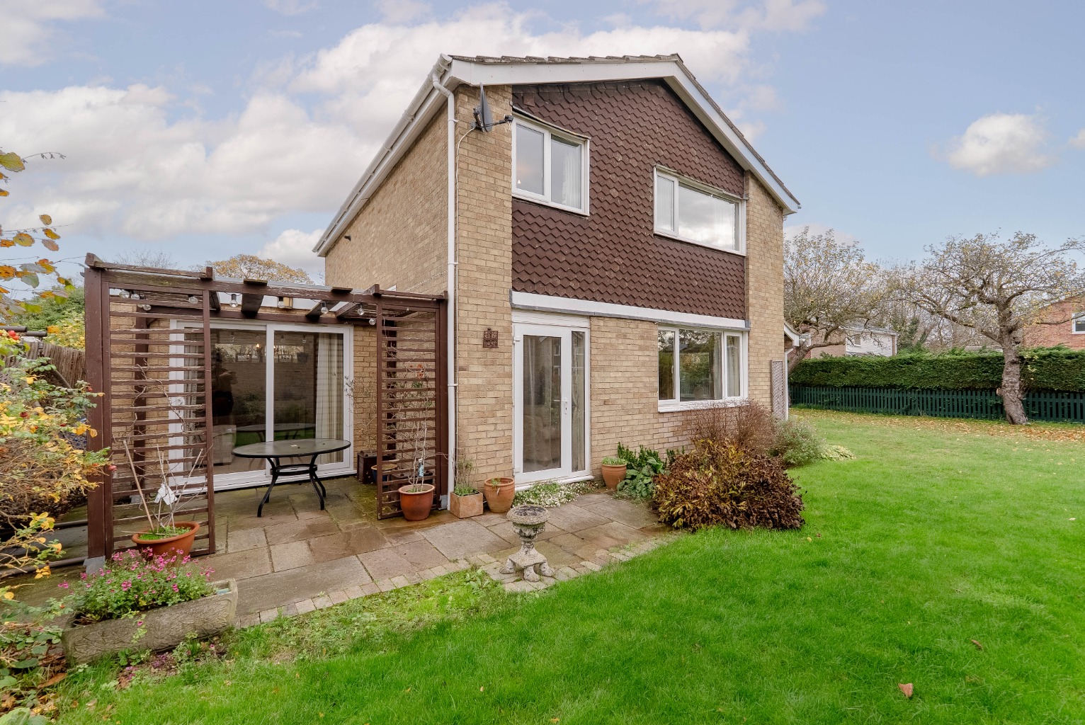3 bed detached house for sale in Langley Way, Cambridgeshire  - Property Image 22
