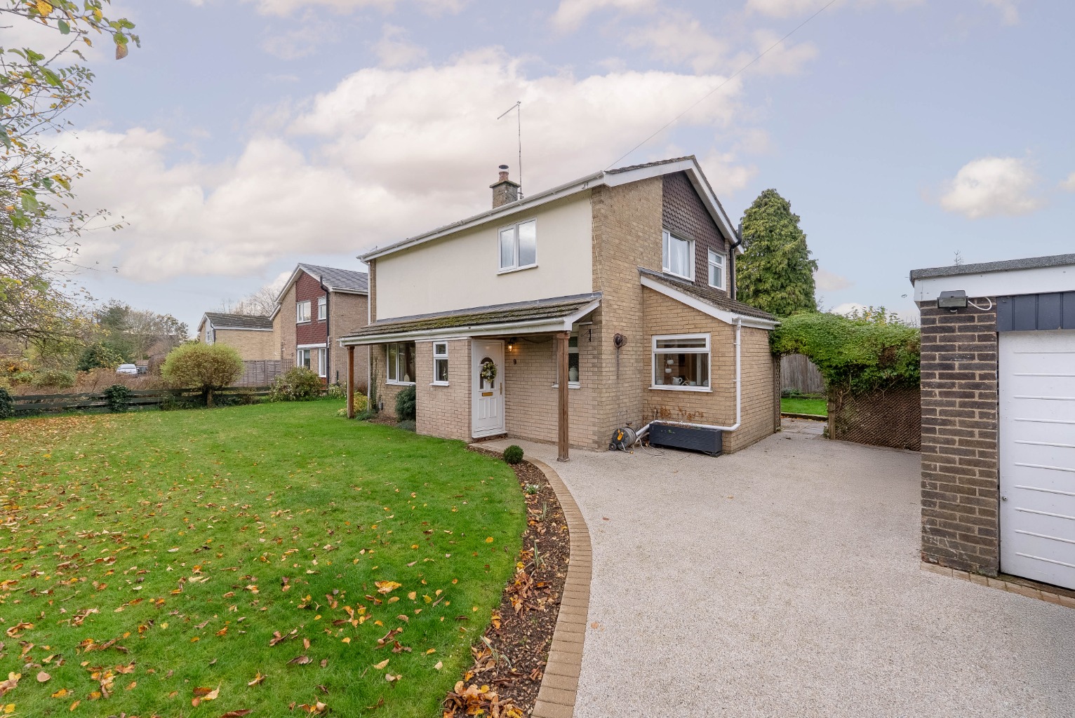 3 bed detached house for sale in Langley Way, Cambridgeshire  - Property Image 23