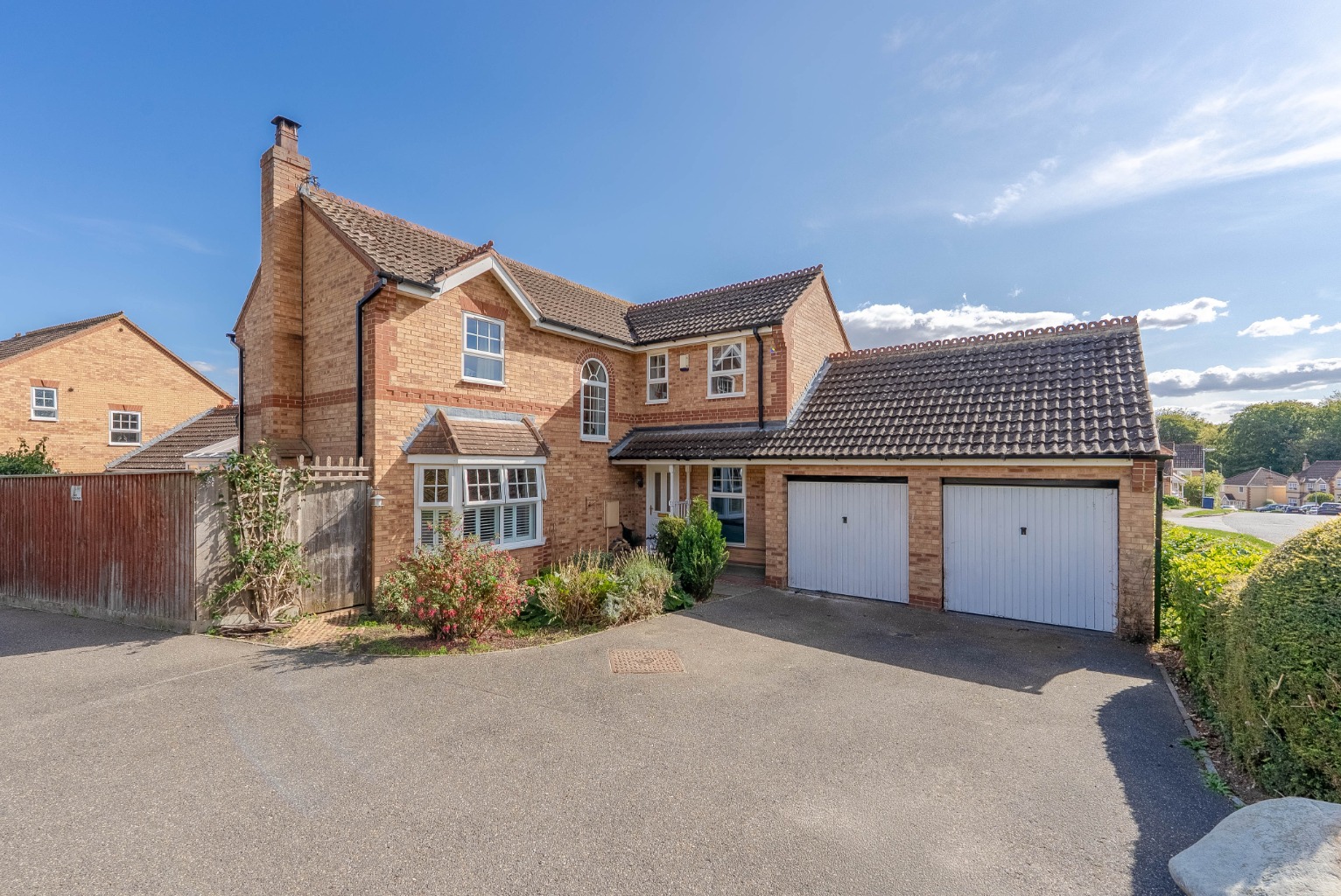 4 bed detached house for sale in Scholars Avenue, Huntingdon - Property Image 1