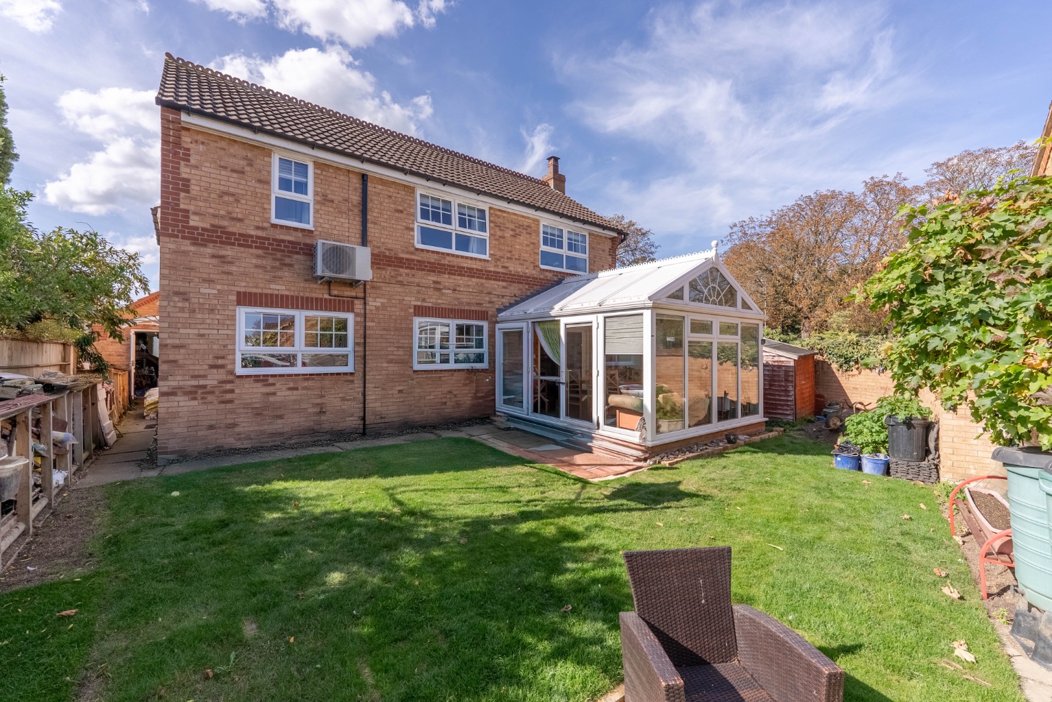 4 bed detached house for sale in Scholars Avenue, Huntingdon 3