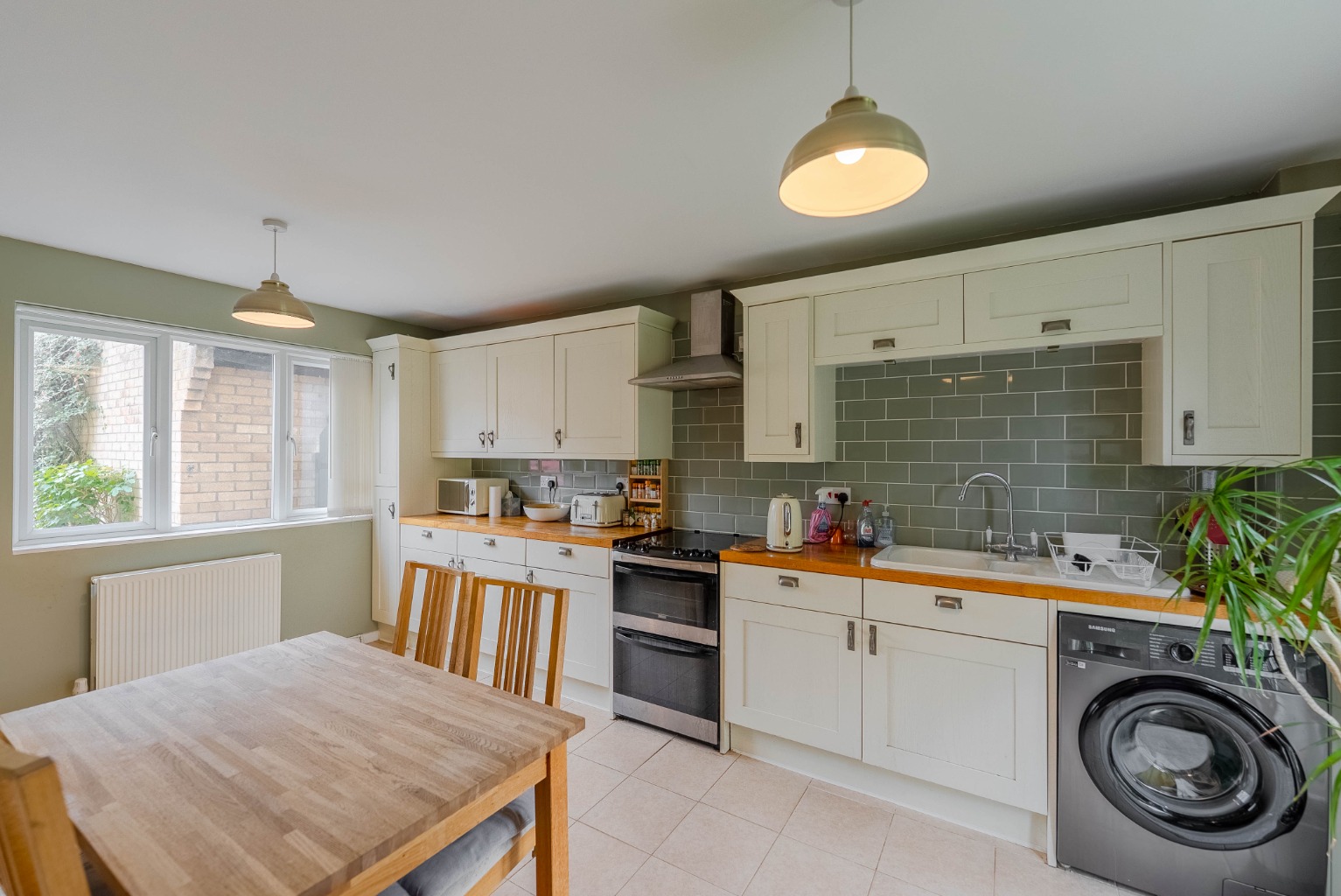 3 bed detached house for sale in Croftfield Road, Huntingdon 5