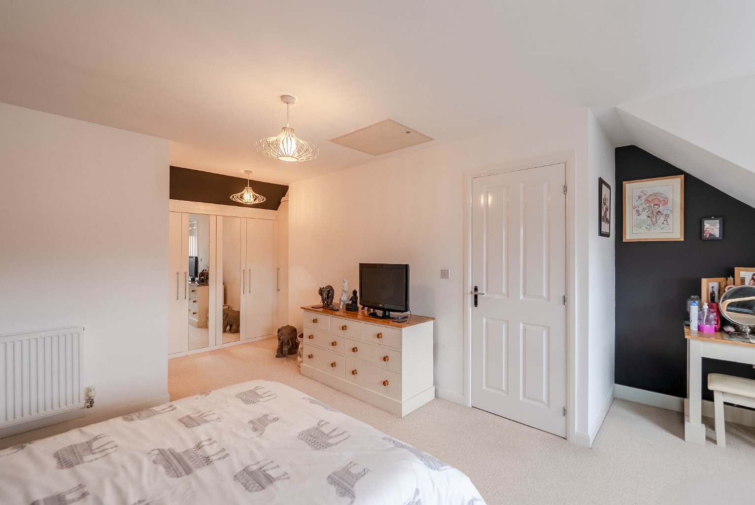 4 bed end of terrace house for sale in Summer's Hill Drive, Cambridge 9