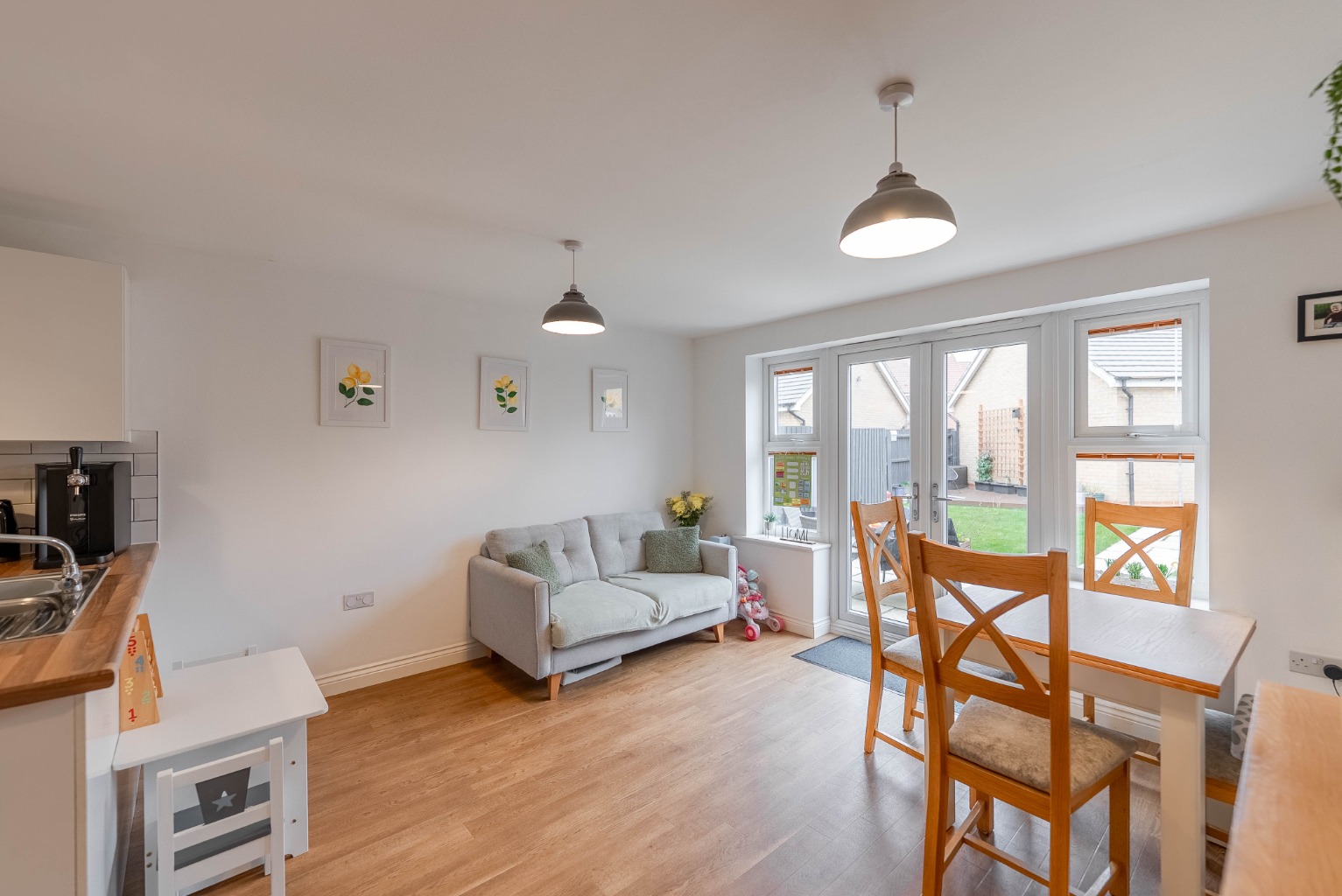 3 bed semi-detached house for sale in Summers Hill Drive, Cambridge  - Property Image 5