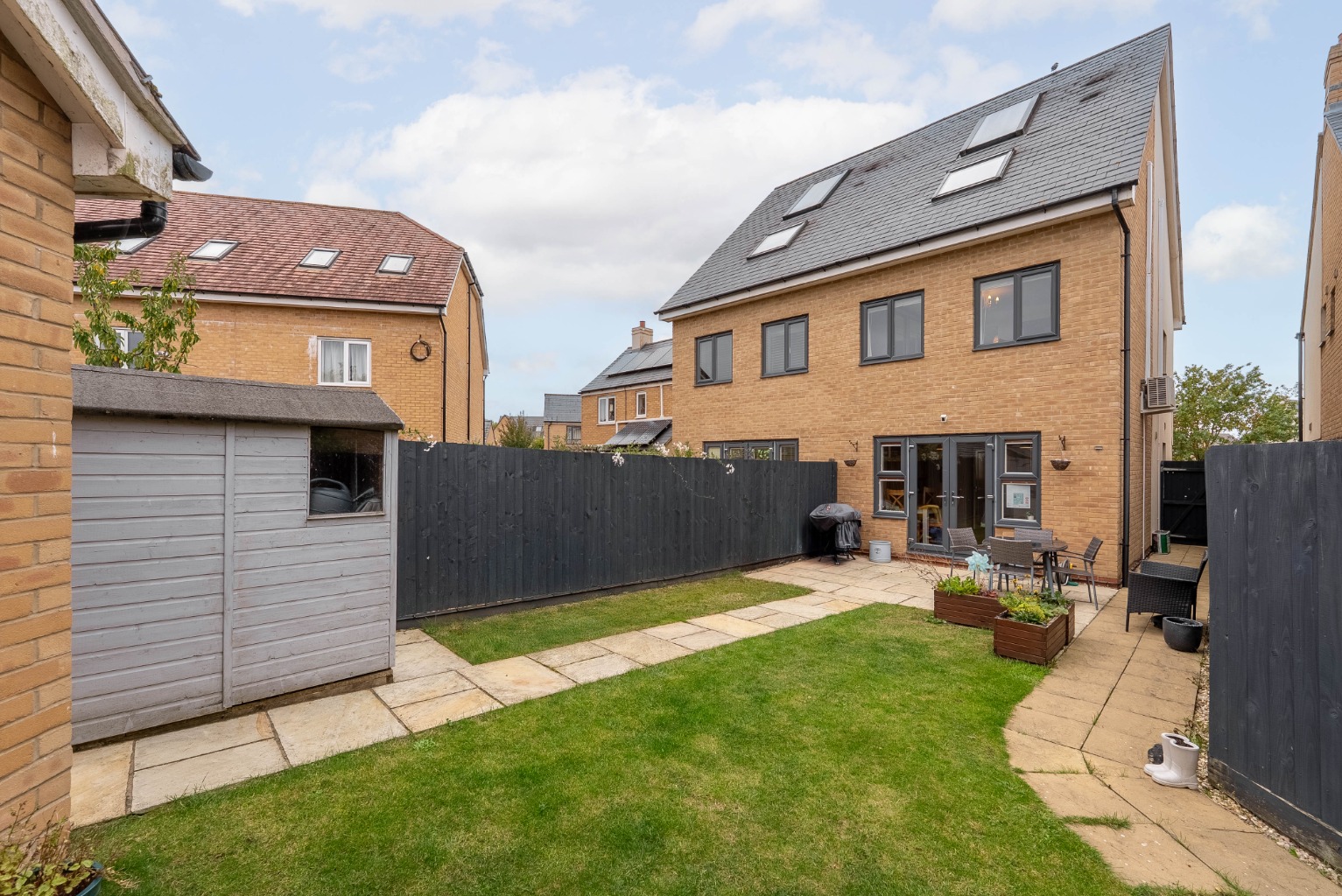 3 bed semi-detached house for sale in Summers Hill Drive, Cambridge  - Property Image 3