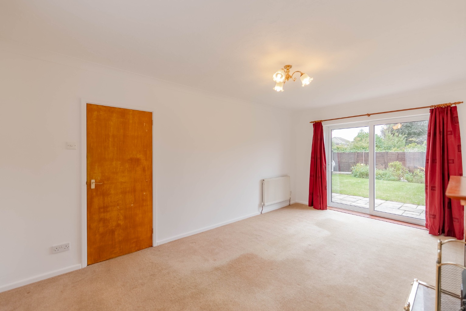 2 bed detached bungalow for sale in Arundel Road, Huntingdon 4