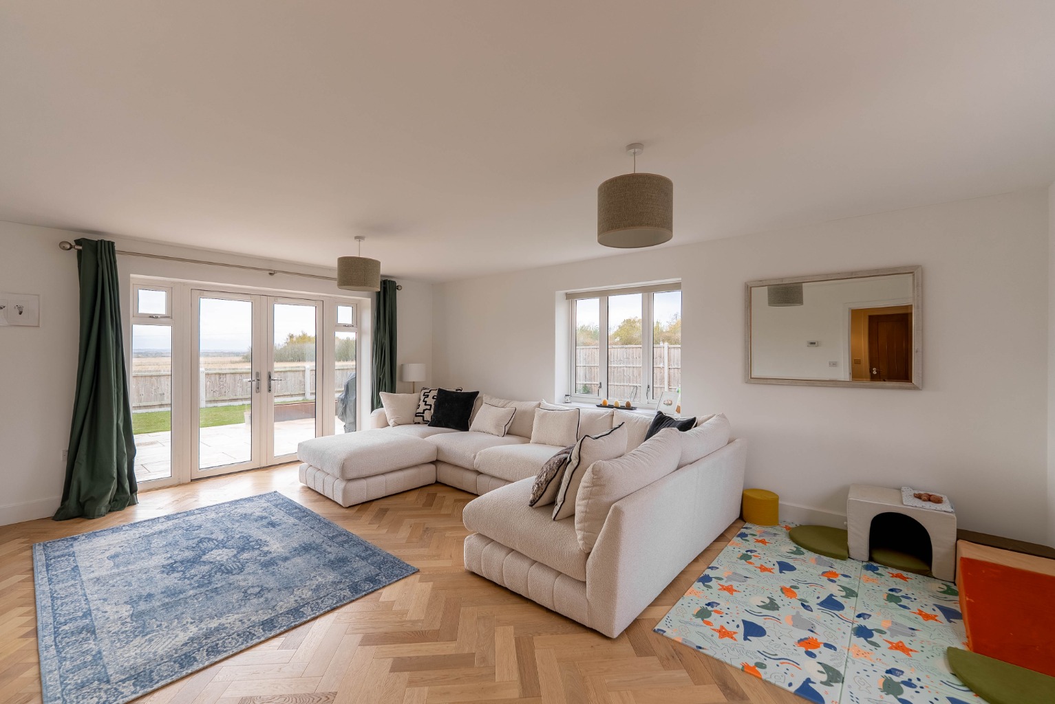 4 bed detached house for sale in Meridian Close, Cambridgeshire  - Property Image 11