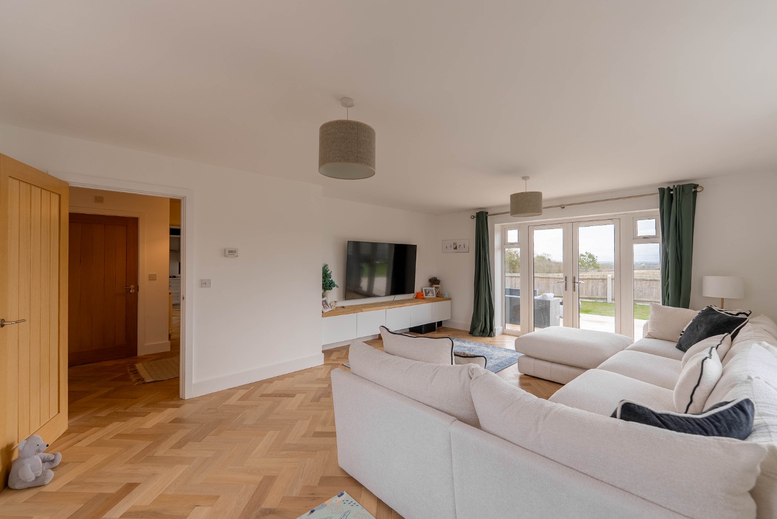 4 bed detached house for sale in Meridian Close, Cambridgeshire 2