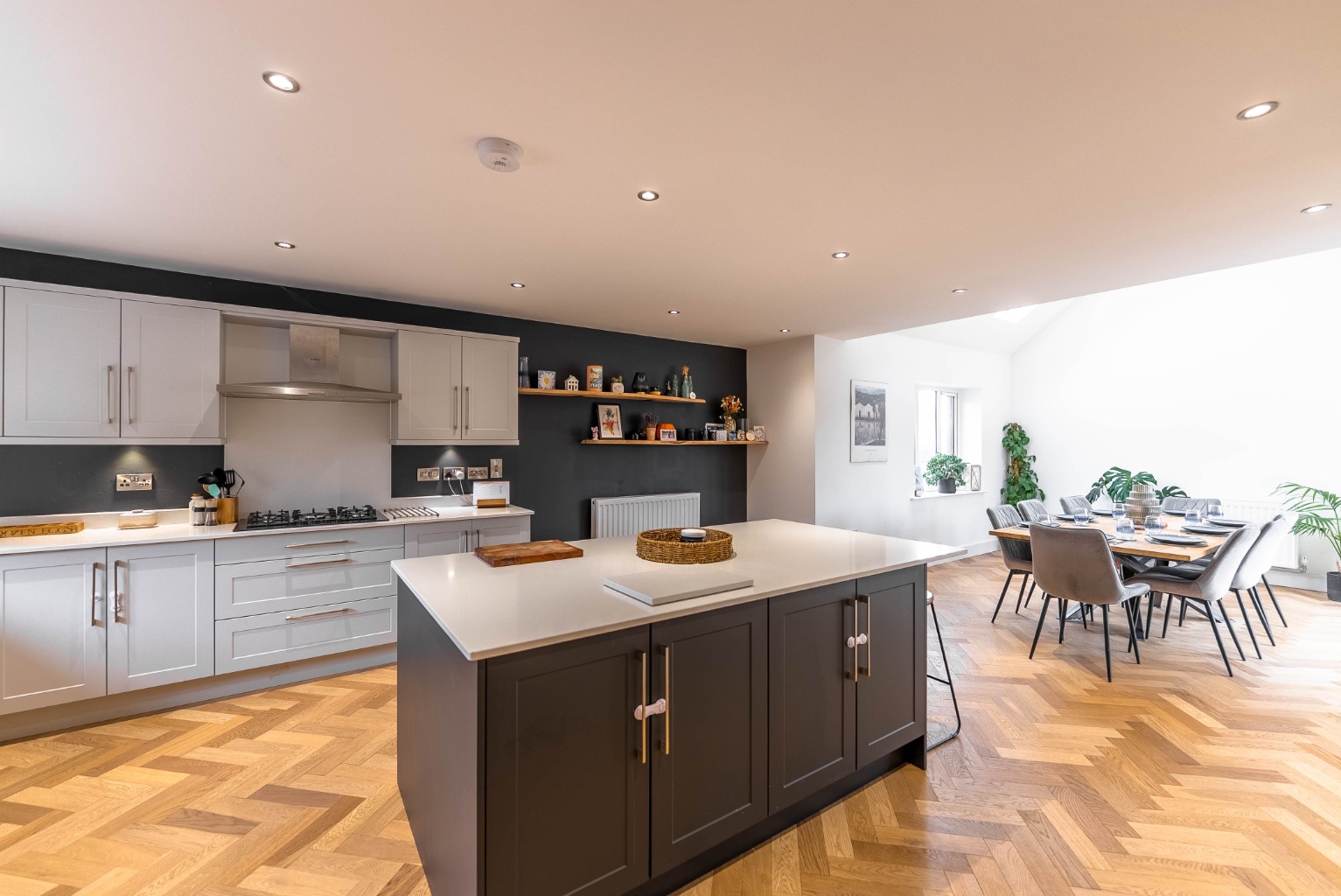 4 bed detached house for sale in Meridian Close, Cambridgeshire  - Property Image 6