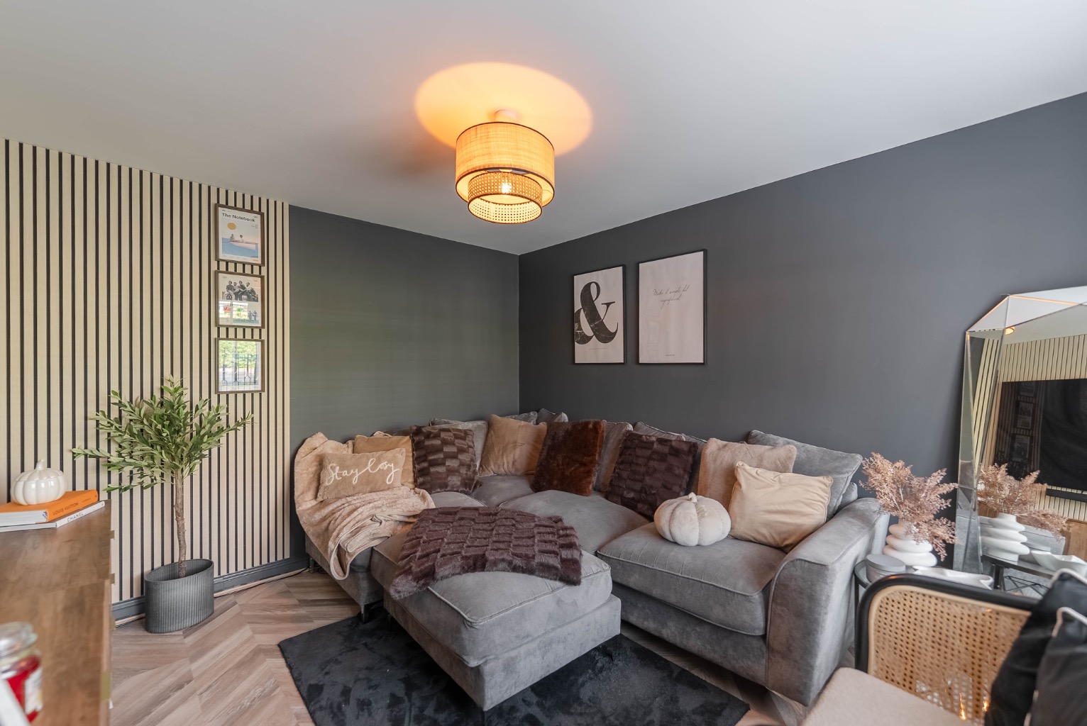 4 bed detached house for sale in Snowdonia Way, Huntingdon 10