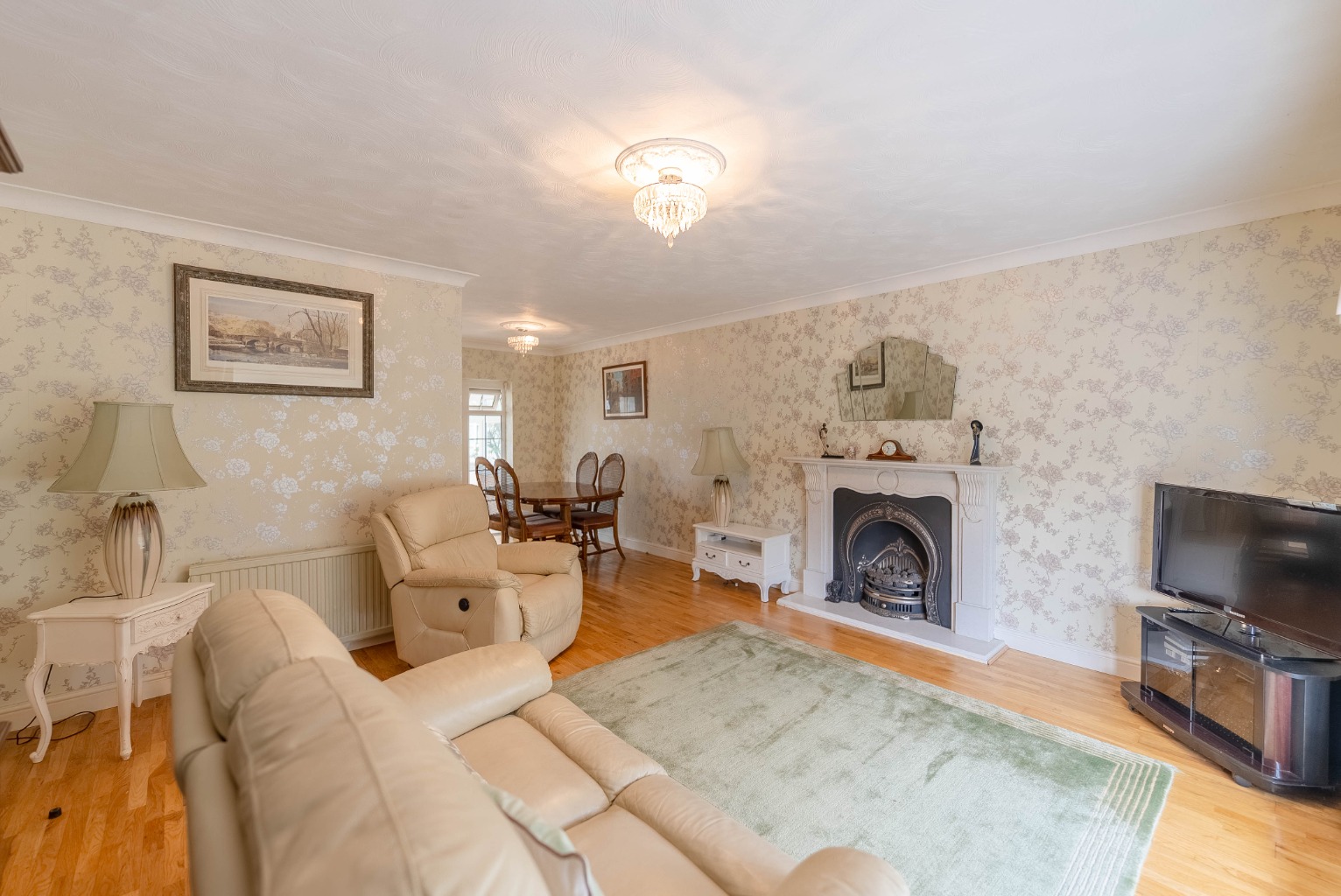 3 bed bungalow for sale in Windsor Close, St Ives 1