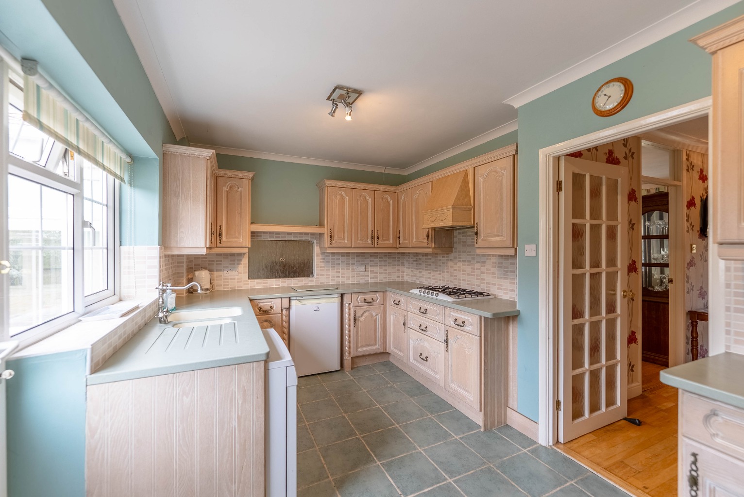 3 bed bungalow for sale in Windsor Close, St Ives 7