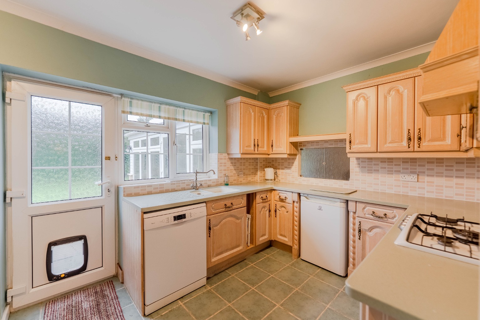 3 bed bungalow for sale in Windsor Close, St Ives 7