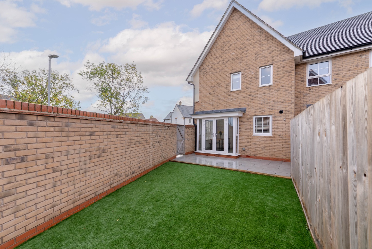 3 bed semi-detached house for sale in Knights Way, St. Ives  - Property Image 14