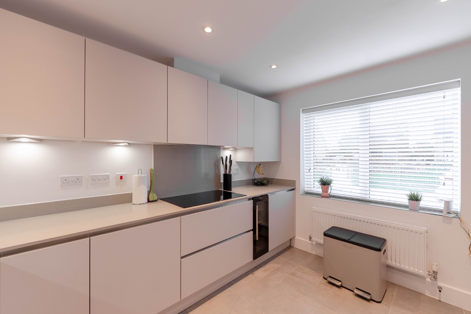 4 bed town house for sale in Hereford Way, Cambridgeshire  - Property Image 7