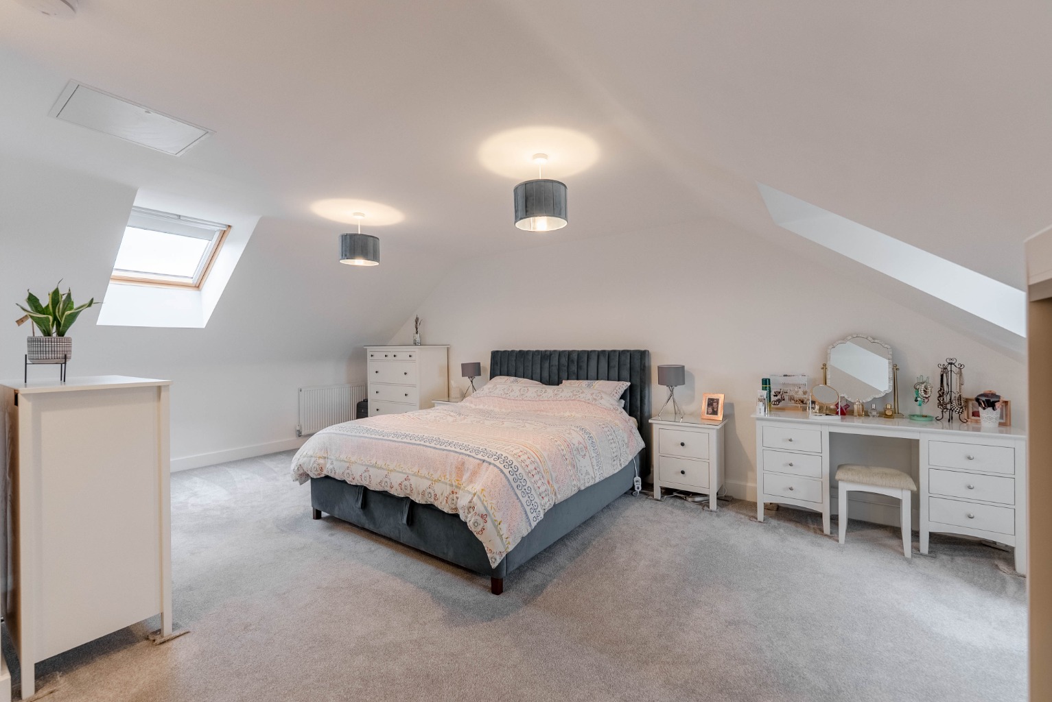 4 bed town house for sale in Hereford Way, Cambridgeshire 9