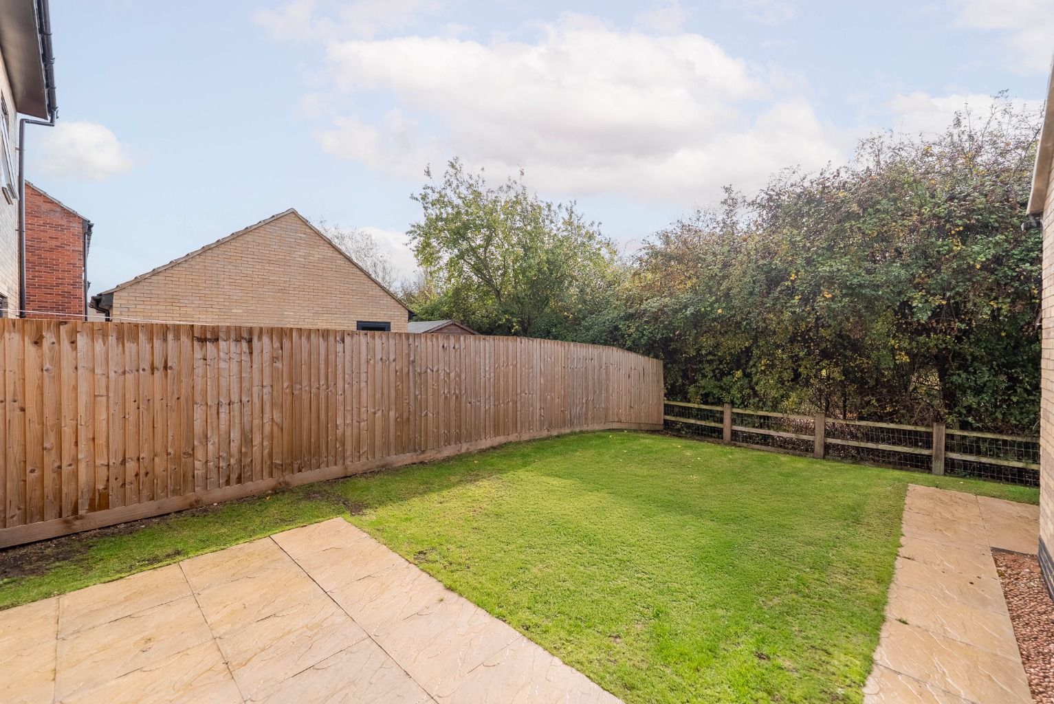 4 bed town house for sale in Hereford Way, Cambridgeshire 17