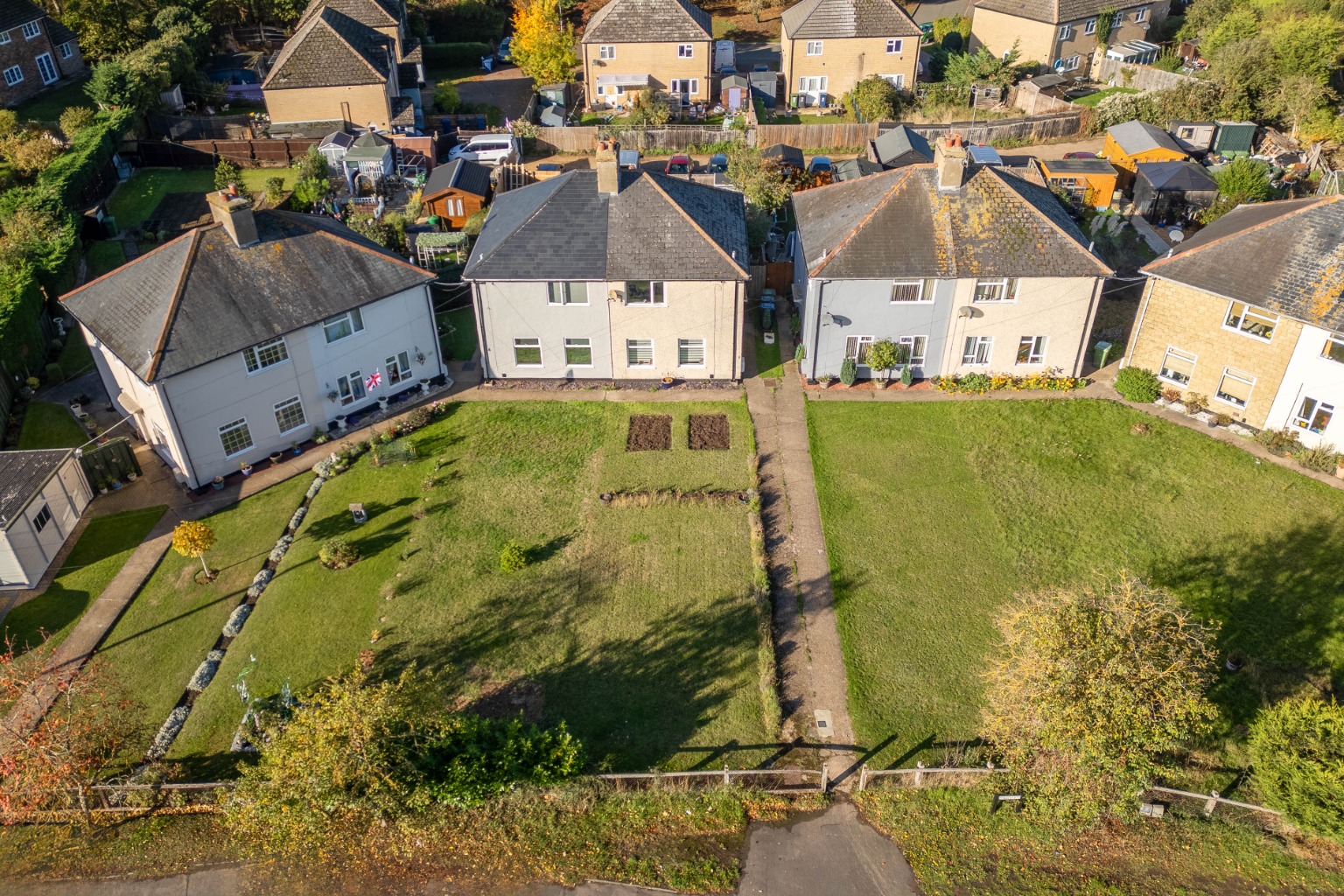 3 bed semi-detached house for sale in Potton Road, Cambridgeshire 3