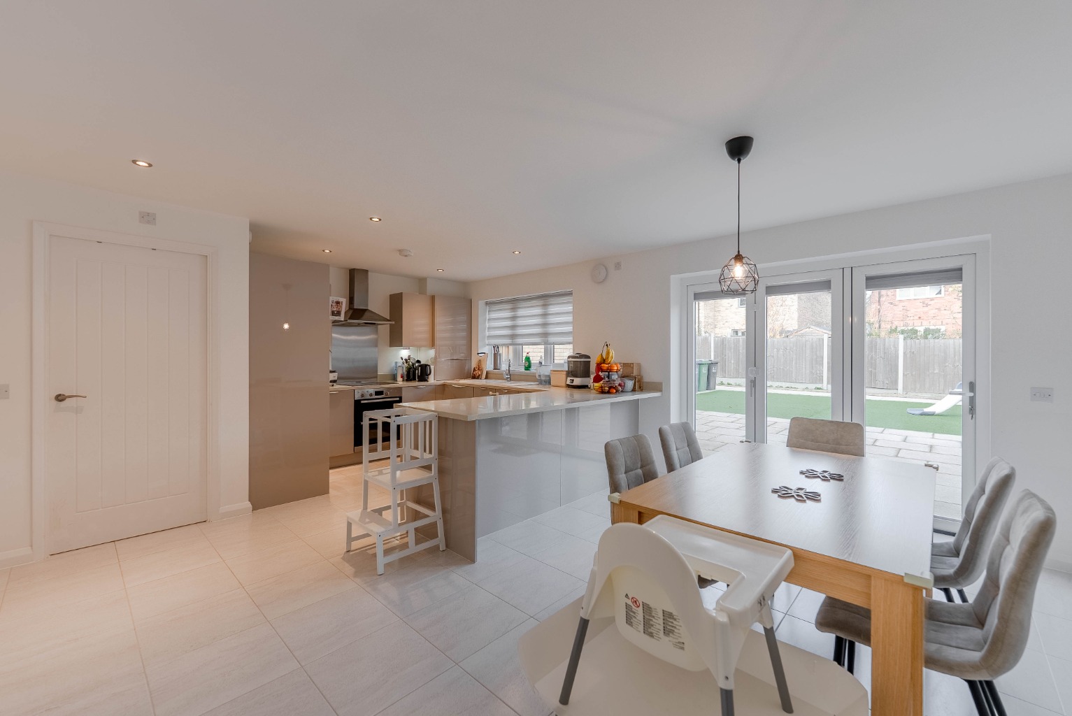 4 bed detached house for sale in Font Drive, Cambridgeshire 7