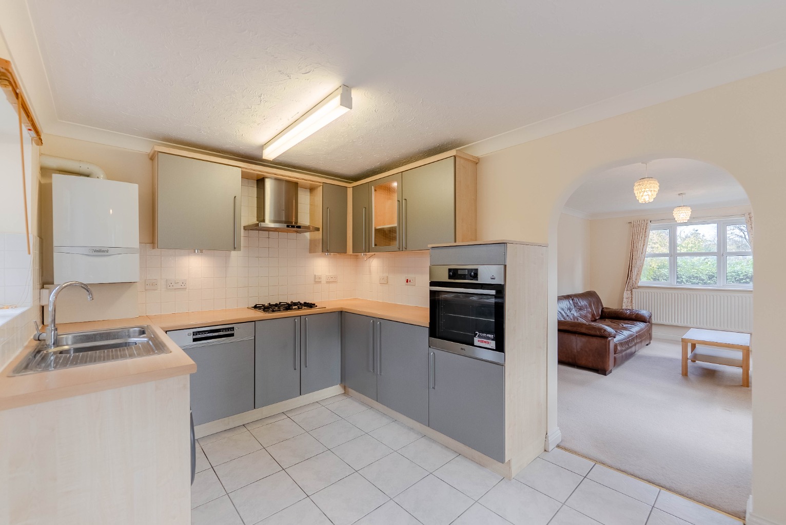 2 bed ground floor flat for sale in Varrier Jones Drive, Cambridge 1