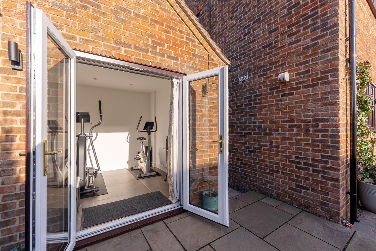 4 bed detached house for sale in Cranfield Place, Cambridgeshire  - Property Image 16