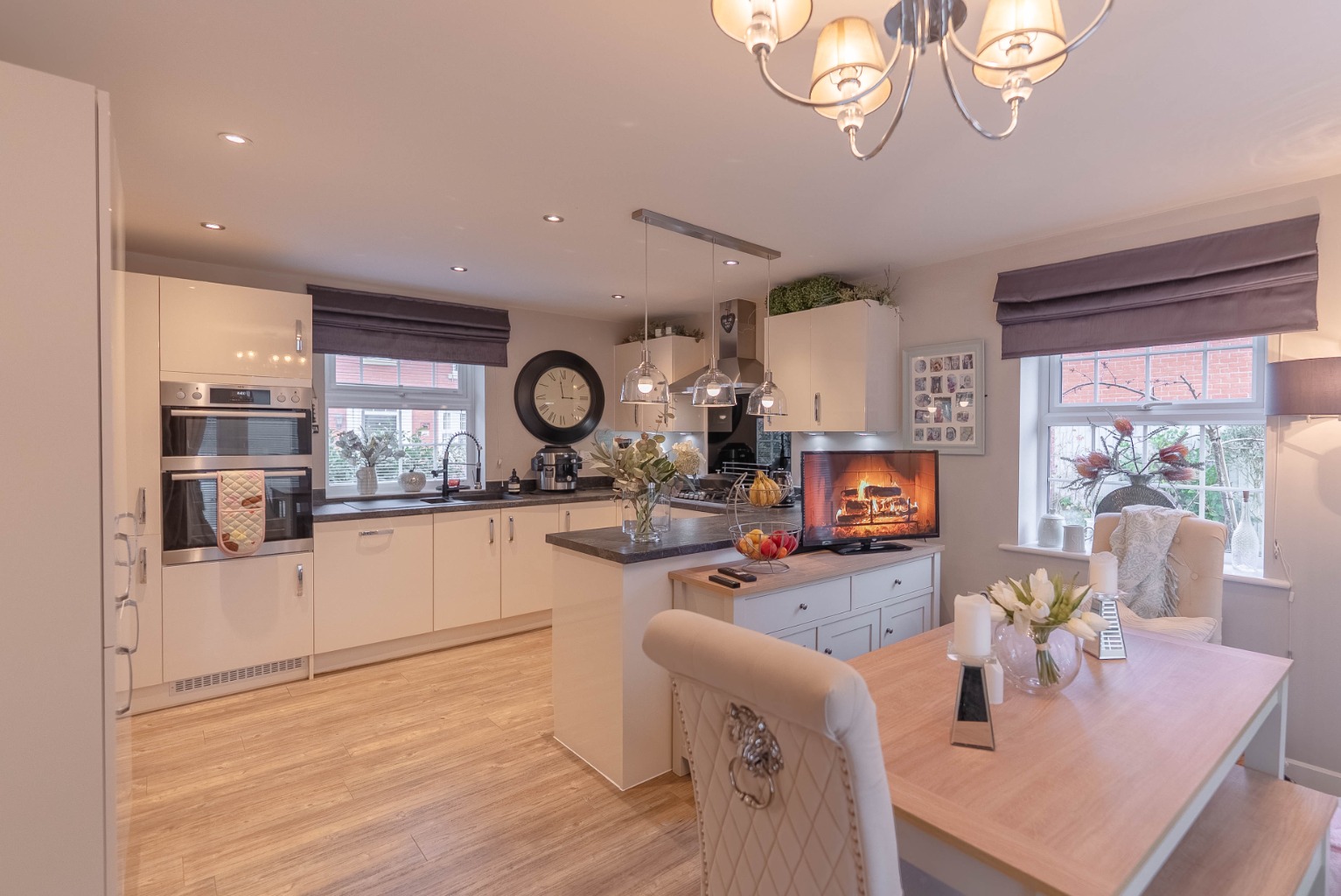 4 bed detached house for sale in Mahaddie Way, Cambridgeshire 1