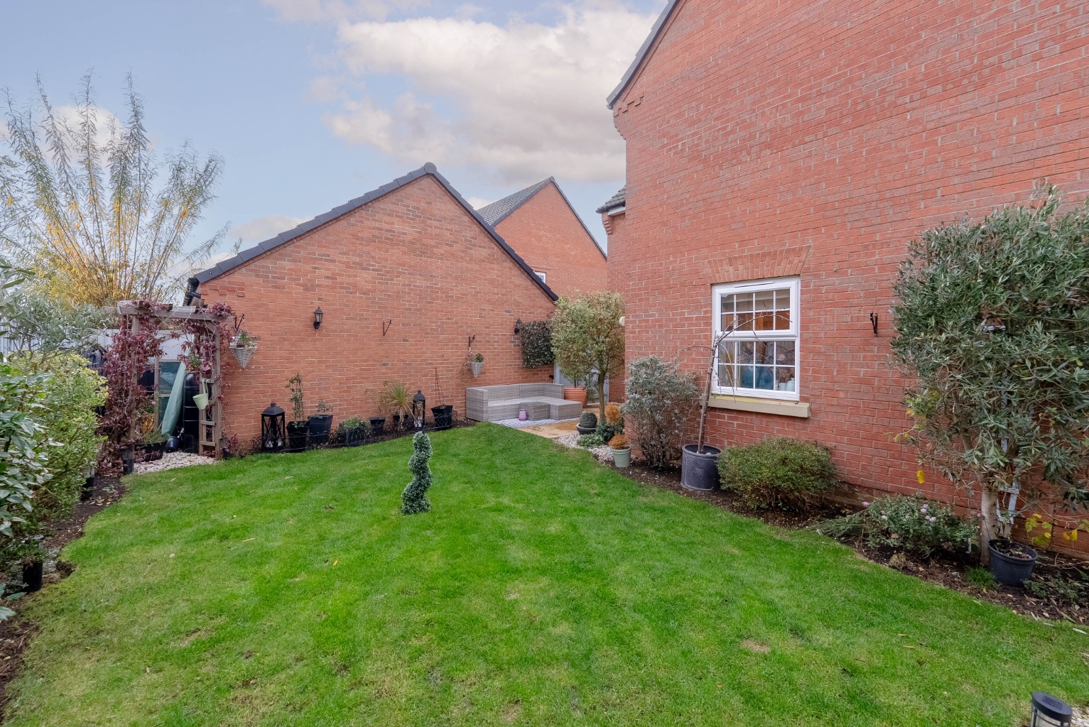 4 bed detached house for sale in Mahaddie Way, Cambridgeshire  - Property Image 20