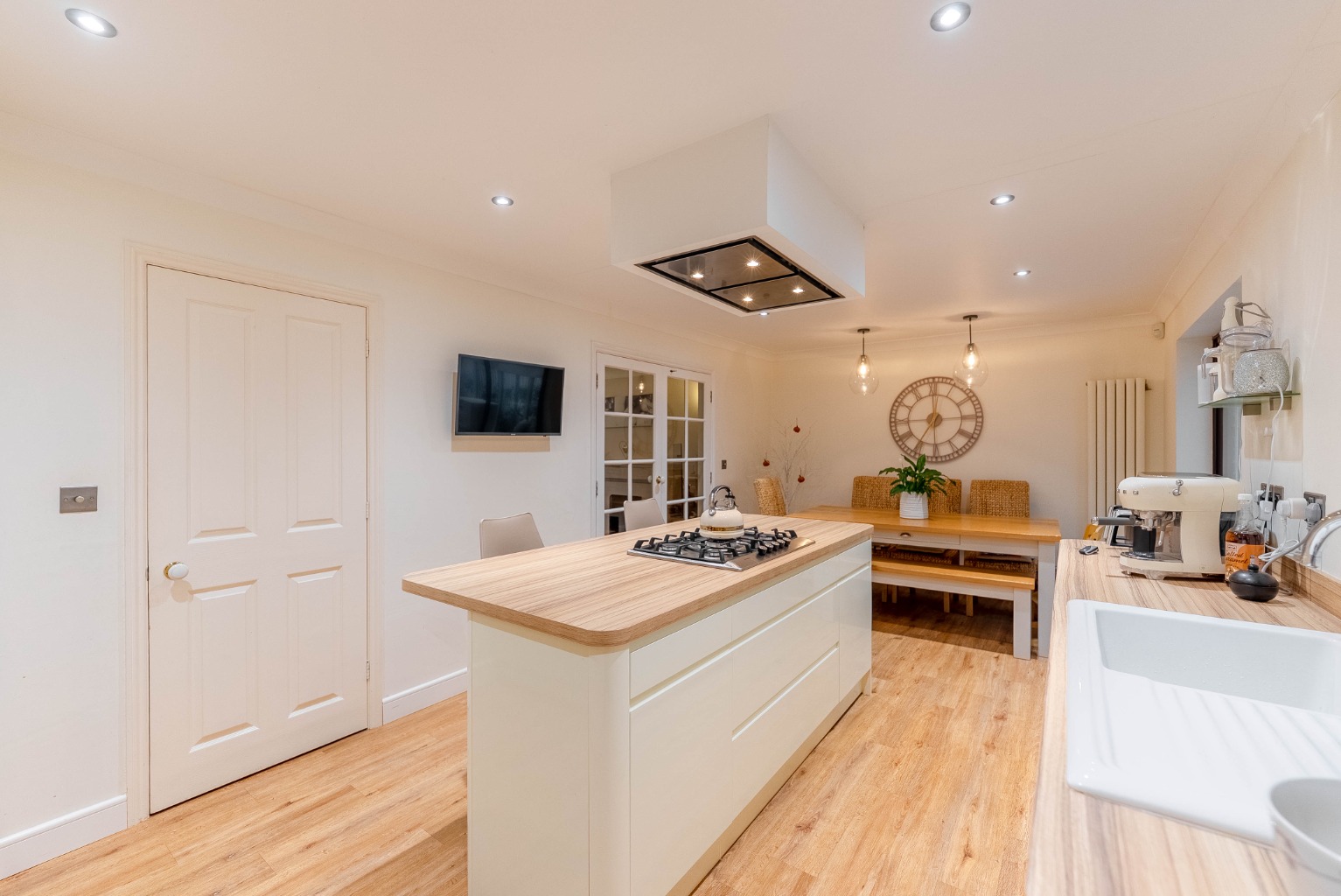 4 bed detached house for sale in Padgetts Close, Cambridgeshire 4