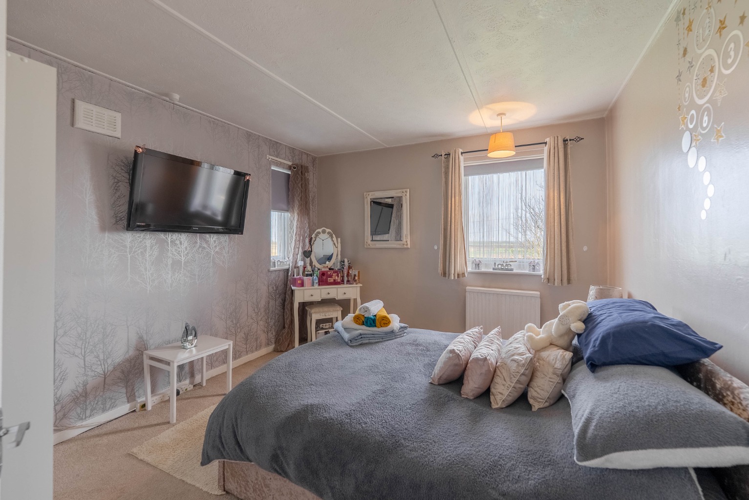 3 bed semi-detached house for sale in Fenton Road, Huntingdon  - Property Image 9