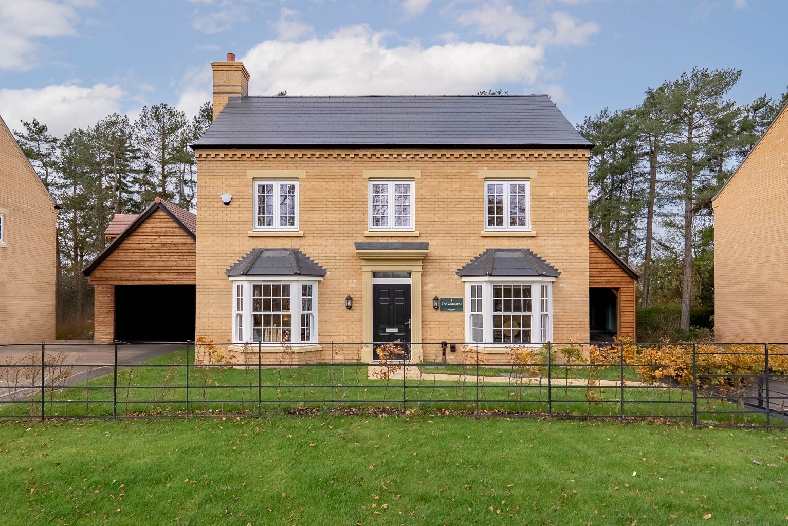 4 bed detached house for sale in Range Rd S, Houghton Road  - Property Image 1