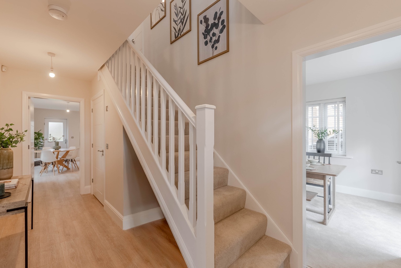 4 bed detached house for sale in Range Rd S, Houghton Road  - Property Image 5