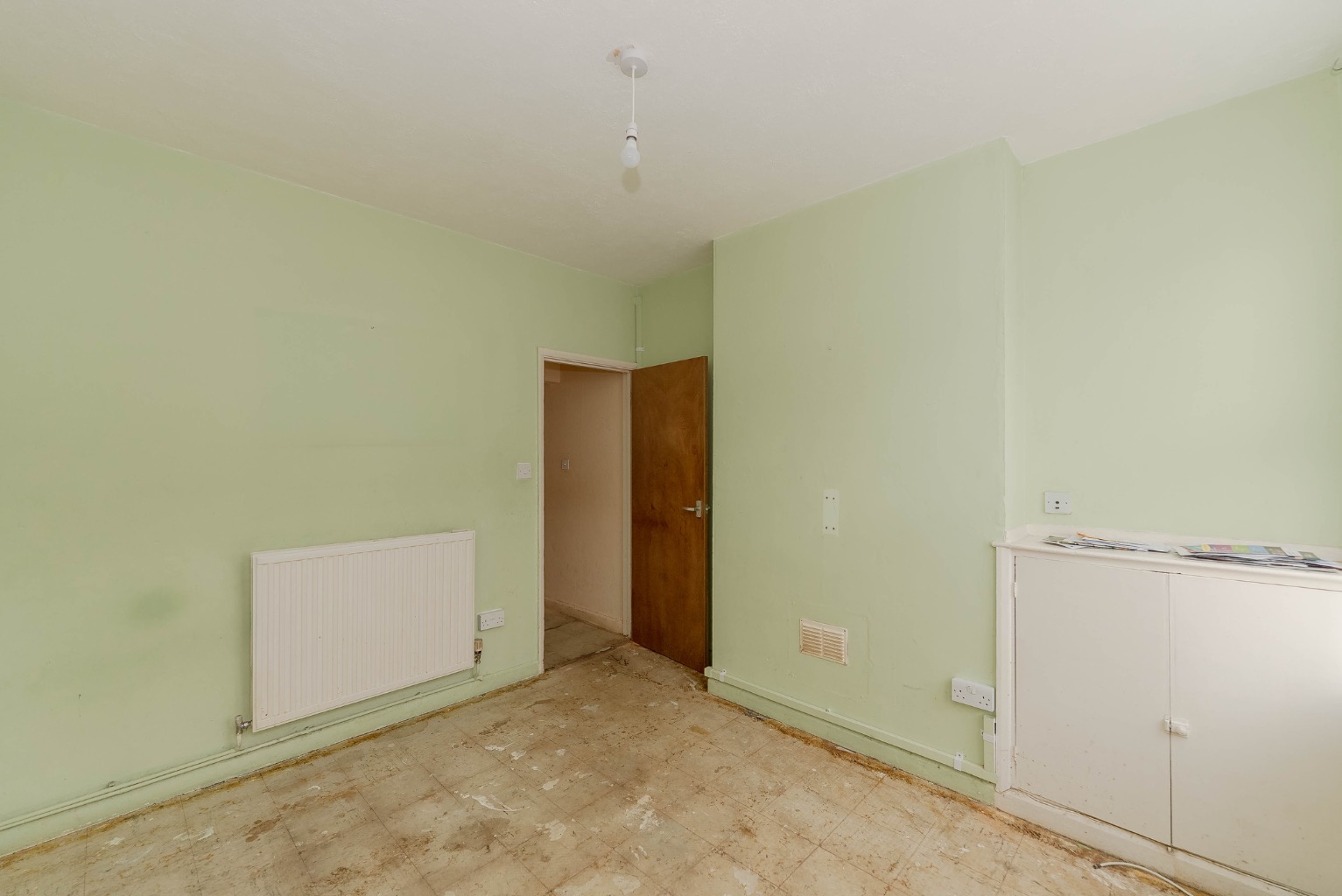 2 bed terraced house for sale in Clarence Road, Peterborough  - Property Image 4