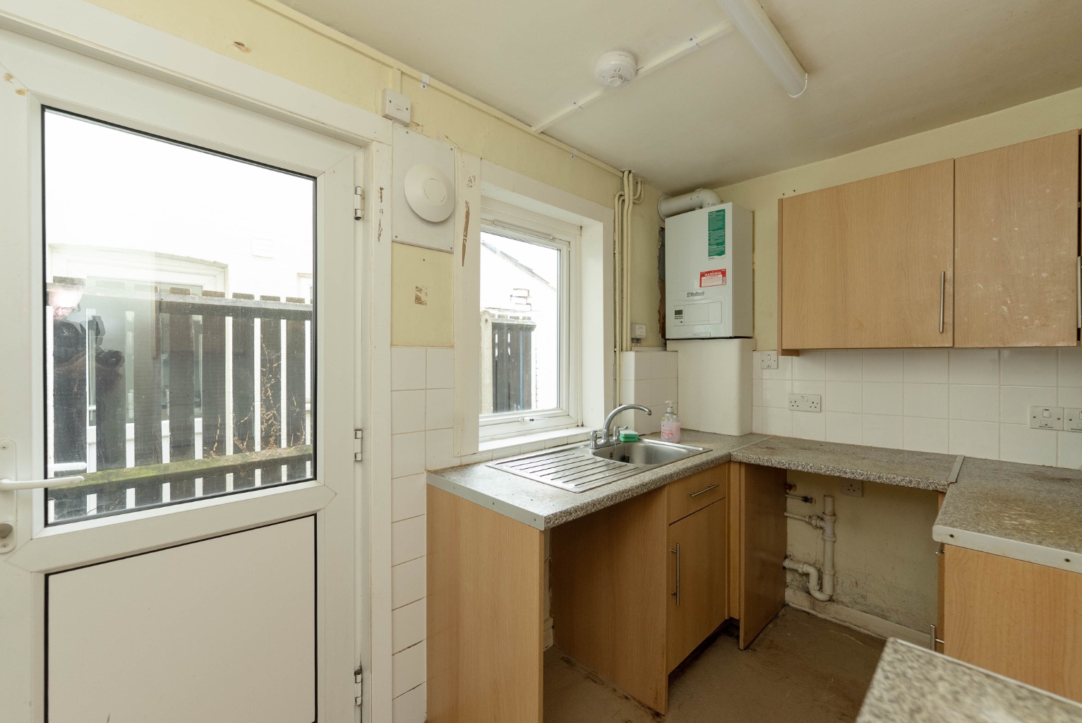 2 bed terraced house for sale in Clarence Road, Peterborough 7