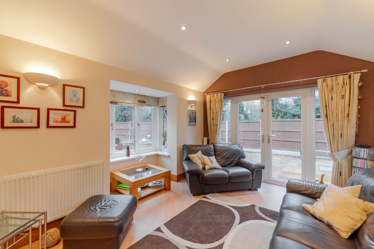 4 bed detached house for sale in Fairfields Drive, Cambridgeshire  - Property Image 6