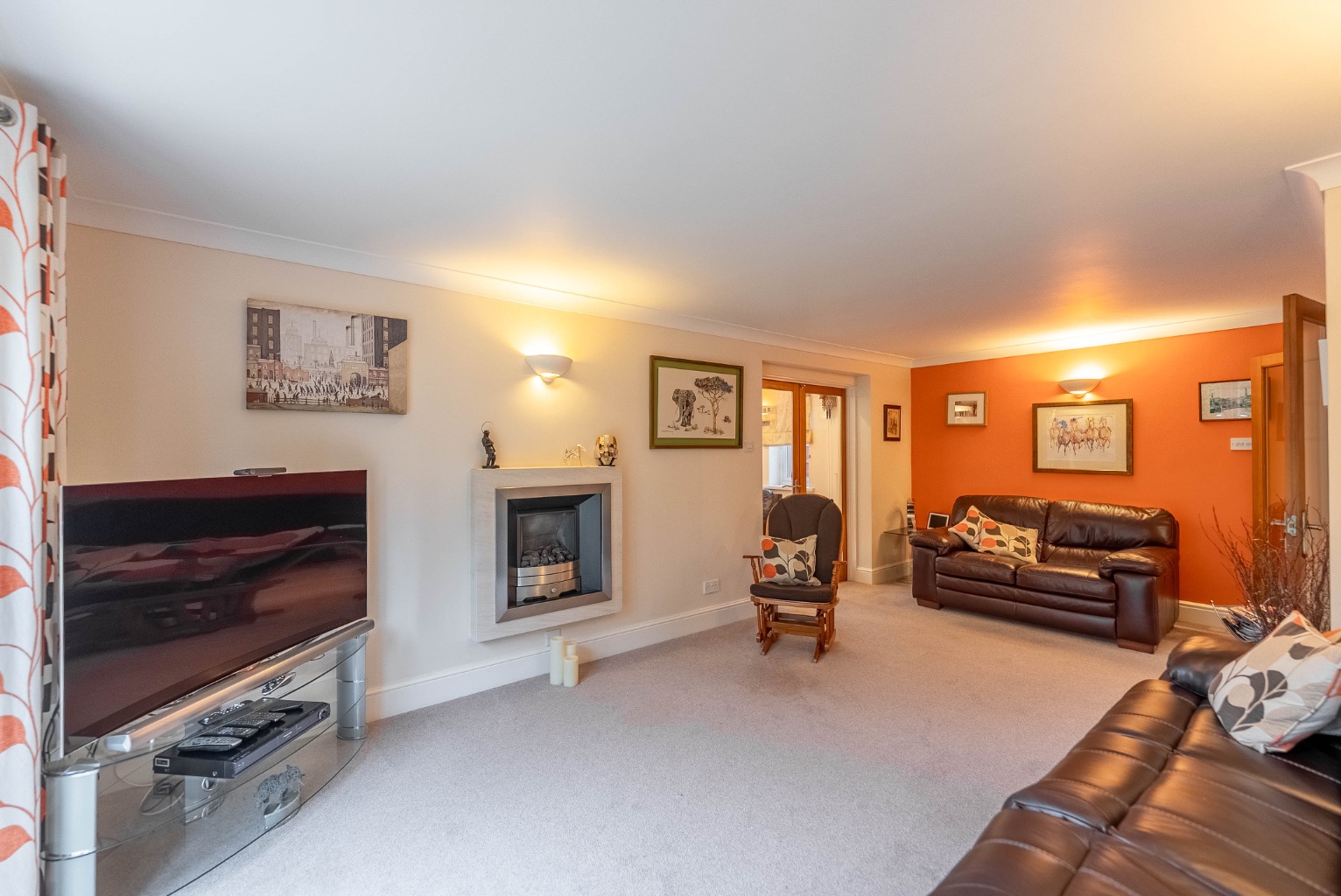 4 bed detached house for sale in Fairfields Drive, Cambridgeshire 2