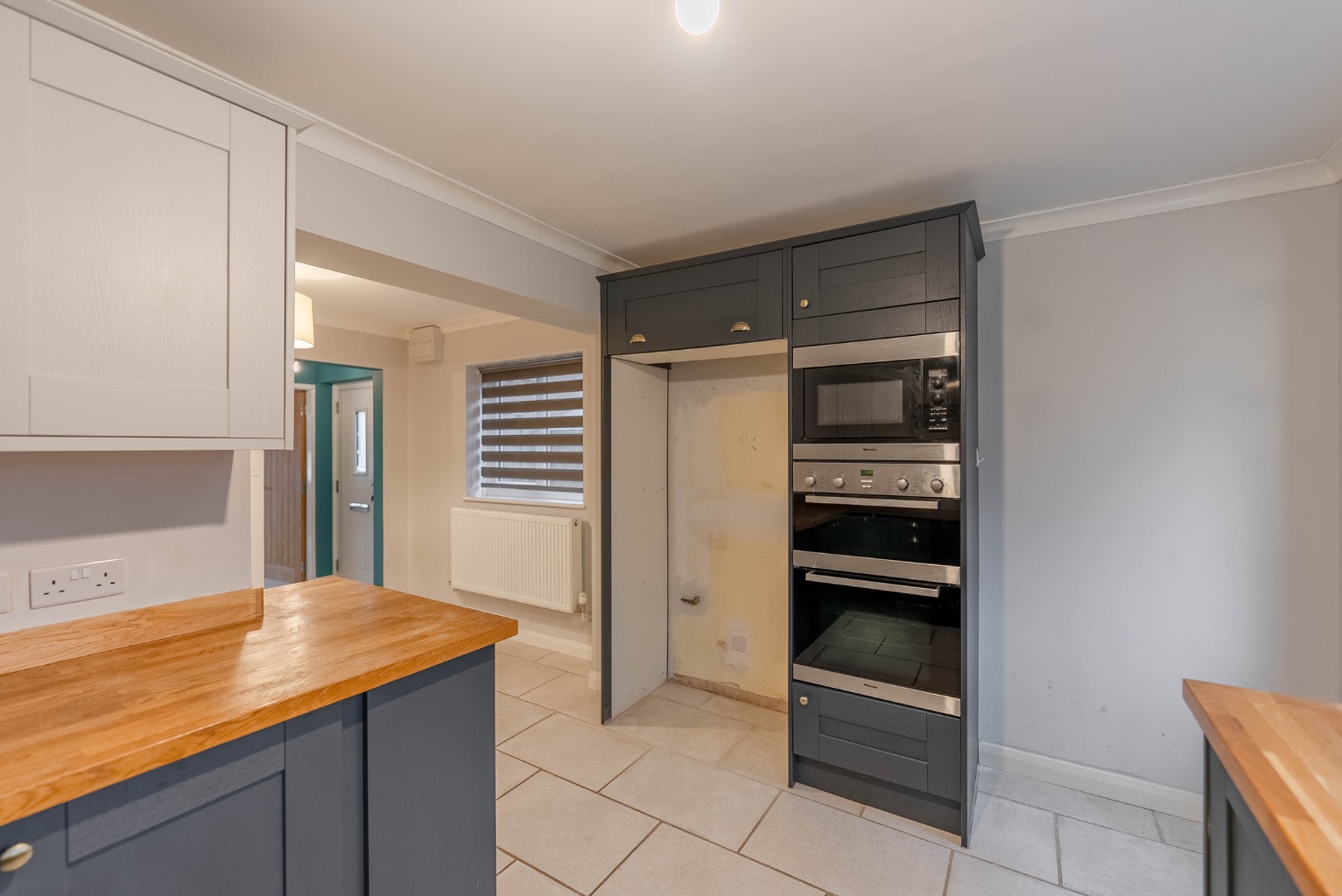 3 bed semi-detached house for sale in Westfield Road, Huntingdon 2