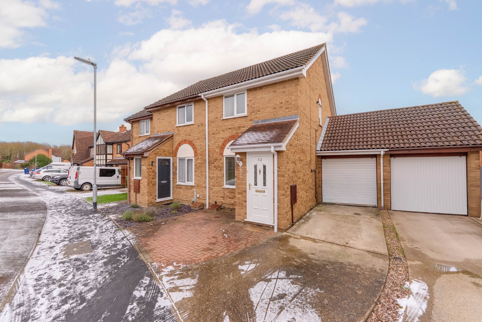 2 bed end of terrace house for sale in Sparrowhawk Way, Cambridgeshire 14