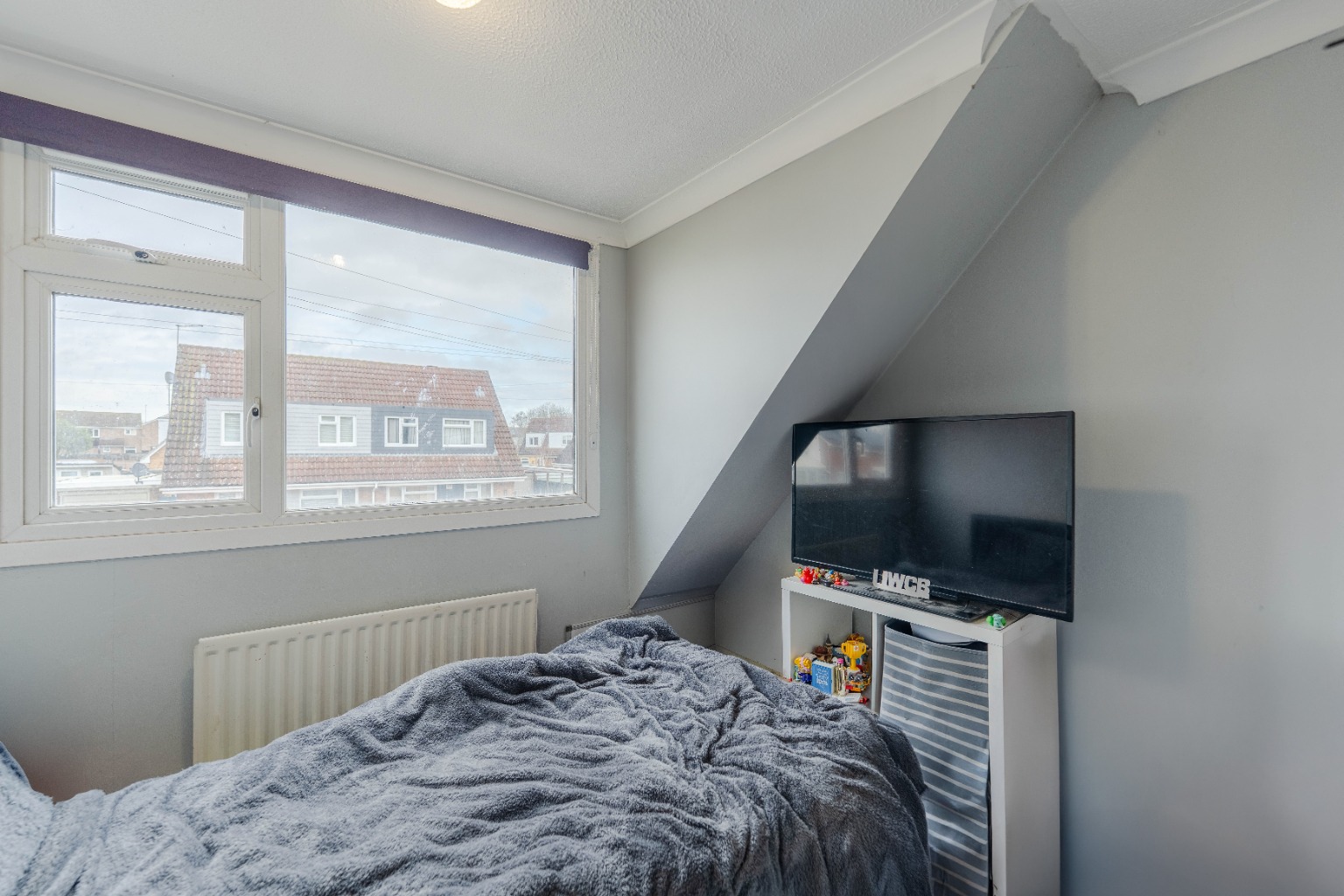 4 bed semi-detached house for sale in Bramble End, Cambridgeshire  - Property Image 10